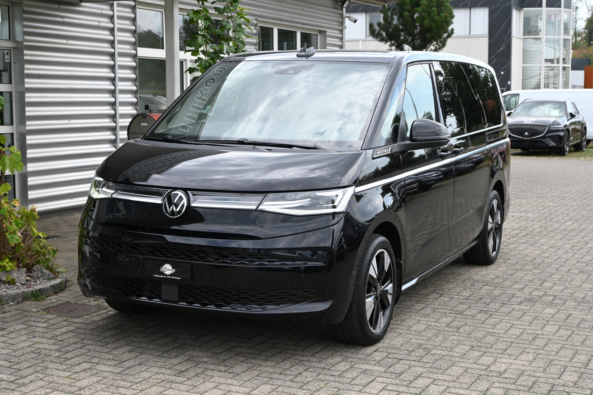VW Multivan 2.0 TDI Style DSG Lang + 7-Plätzer + AHK 2000kg + Standheizung-image-1