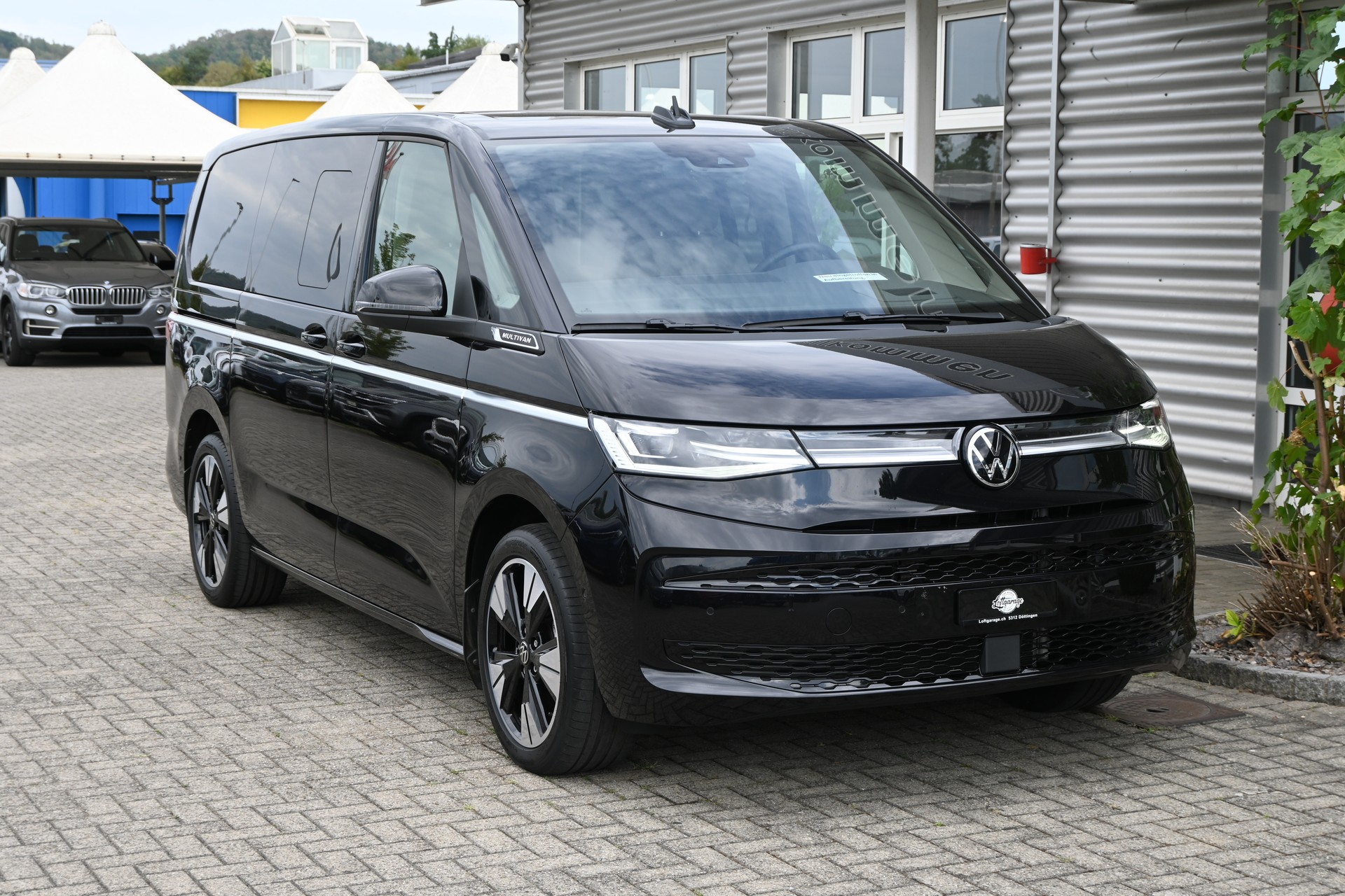 VW Multivan 2.0 TDI Style DSG Lang + 7-Plätzer + AHK 2000kg + Standheizung-image-0