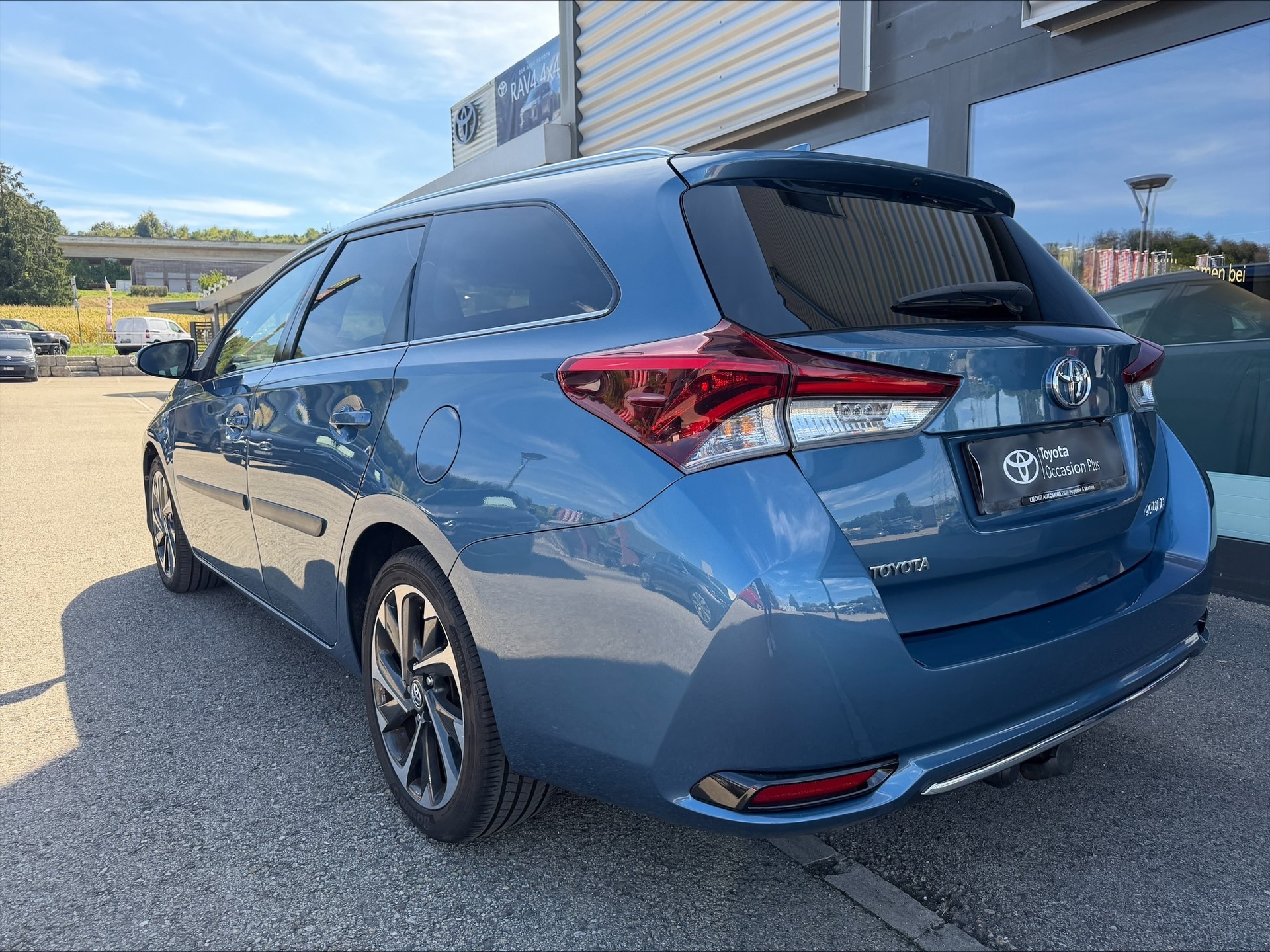 TOYOTA Auris Touring Sports 1.2 Turbo Swiss Trend-image-8