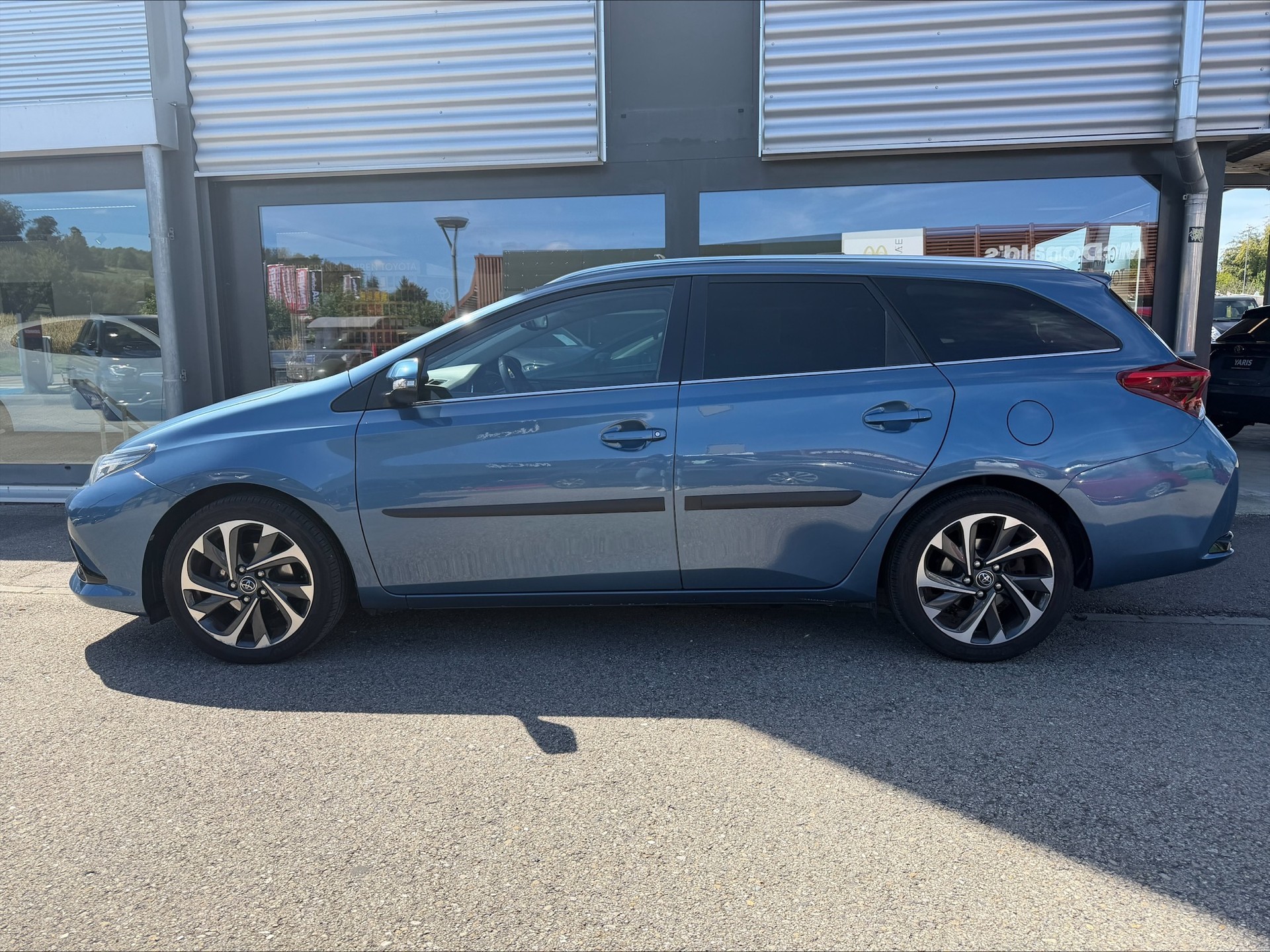 TOYOTA Auris Touring Sports 1.2 Turbo Swiss Trend-showroom-element-1