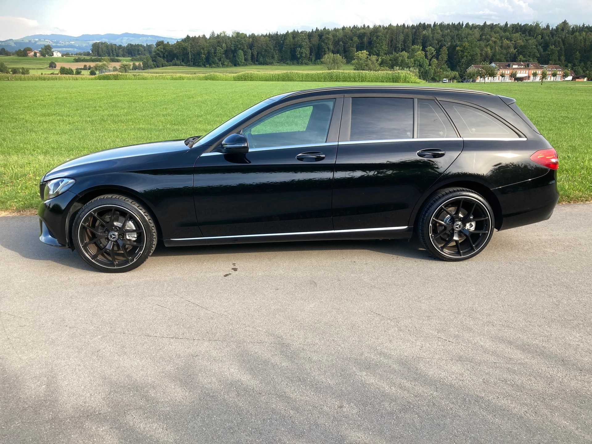 MERCEDES-BENZ C 180 BlueTEC 9G-Tronic mit Anhängerkupplung-image-4