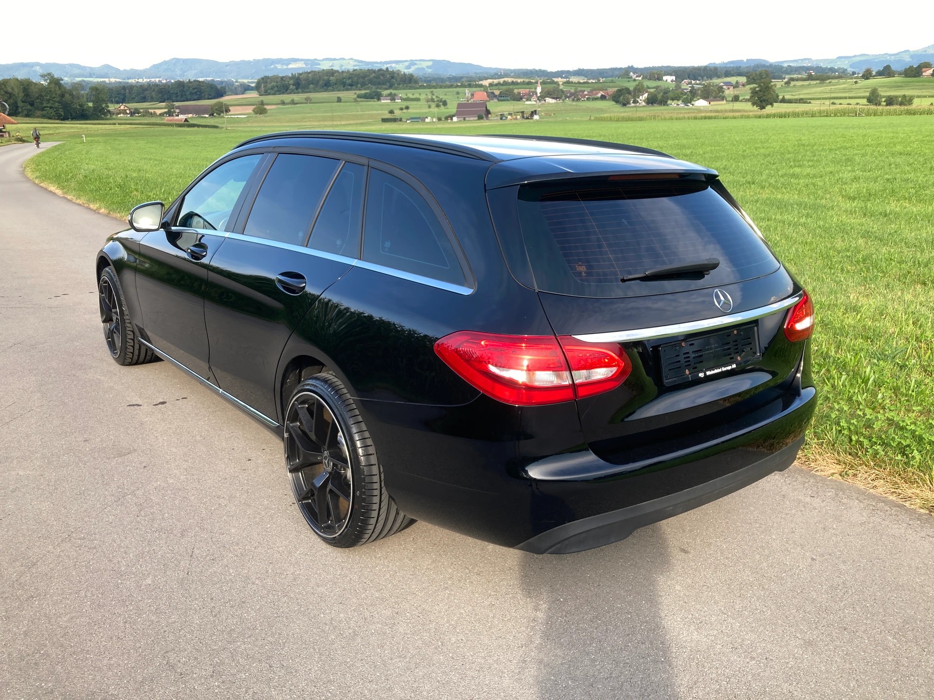 MERCEDES-BENZ C 180 BlueTEC 9G-Tronic mit Anhängerkupplung-image-3