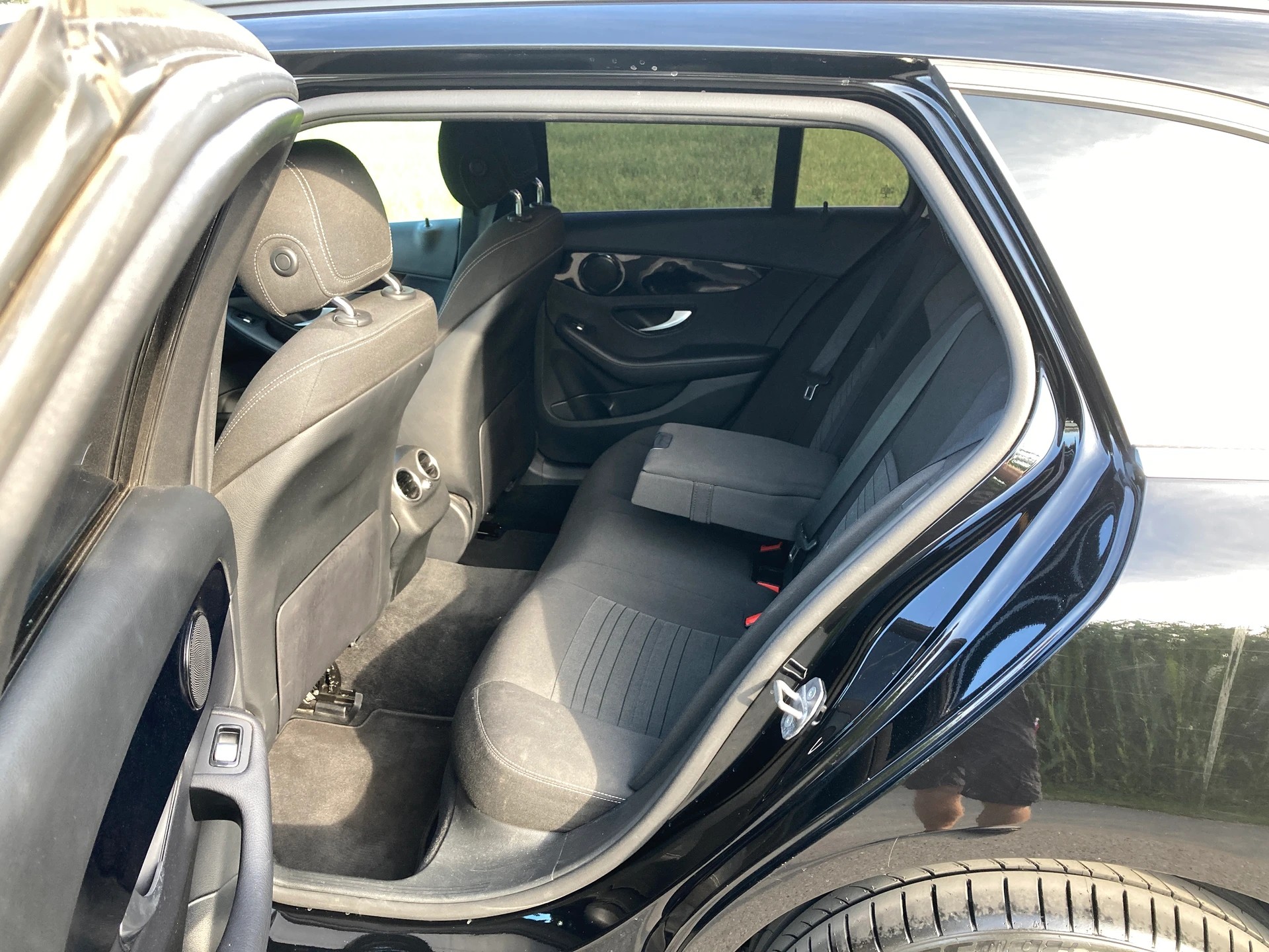 MERCEDES-BENZ C 180 BlueTEC 9G-Tronic mit Anhängerkupplung-image-6