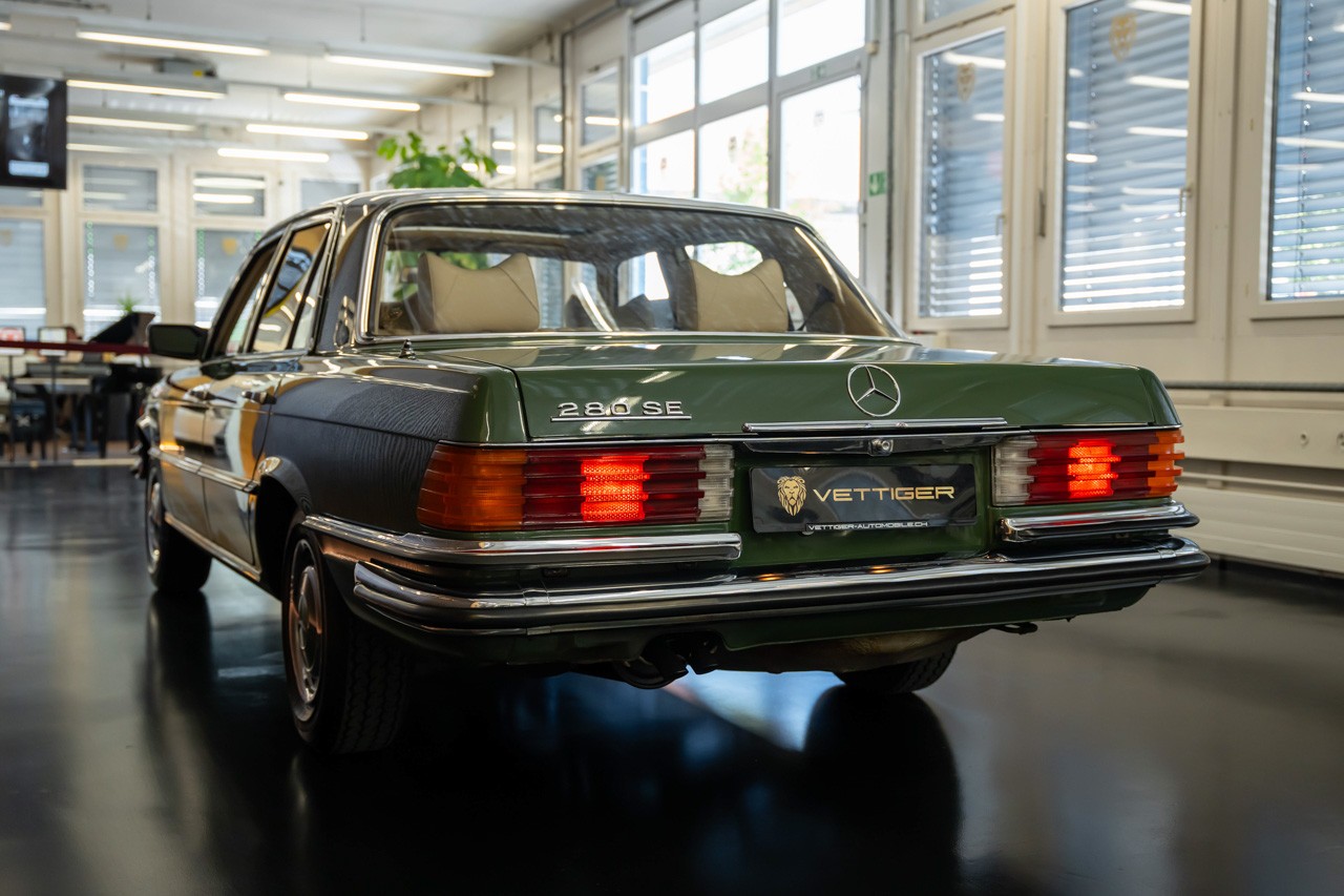 MERCEDES-BENZ 280 SE-showroom-element-3