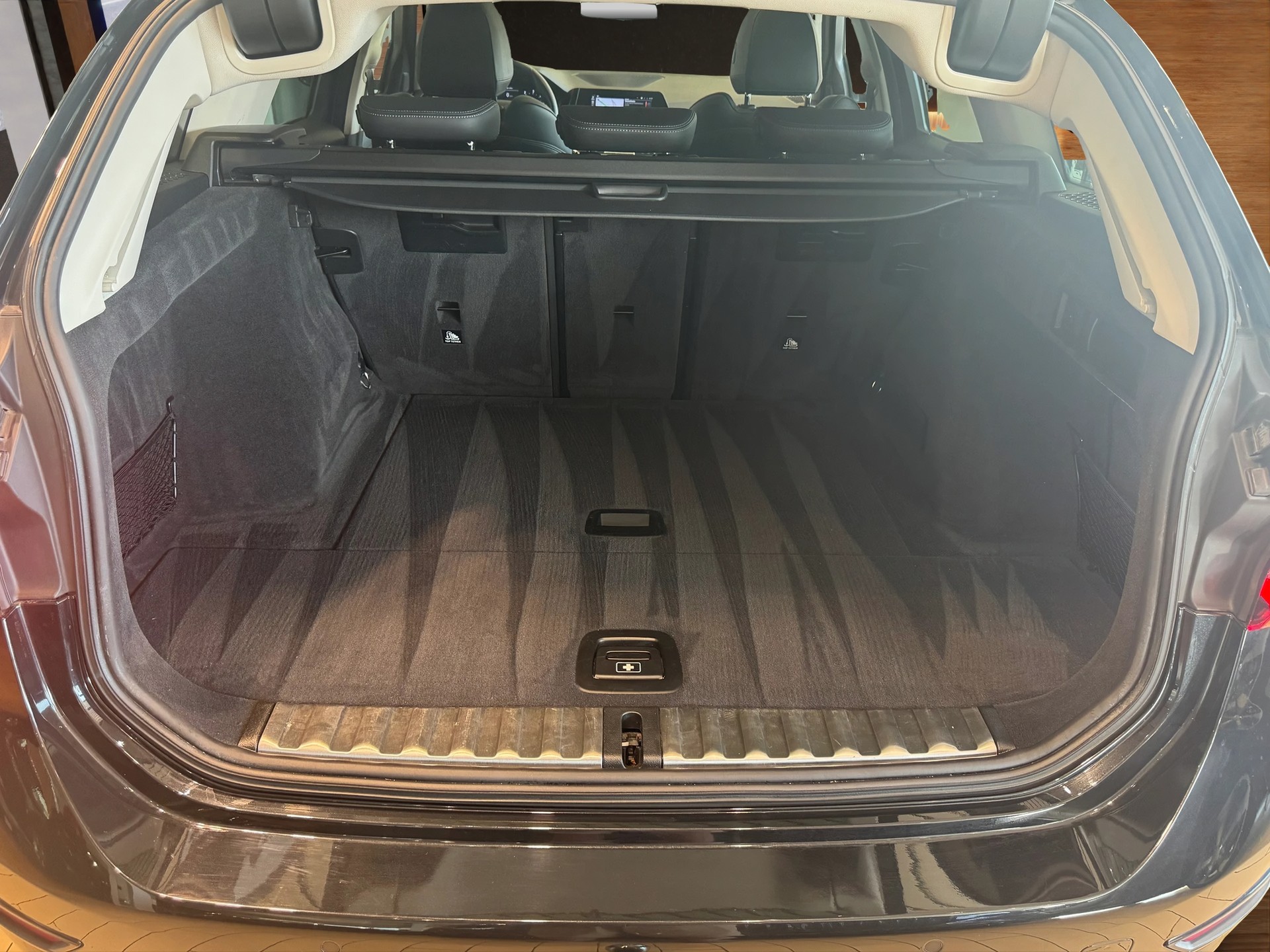 BMW 330d xDrive Touring Steptronic Sport Line-image-11