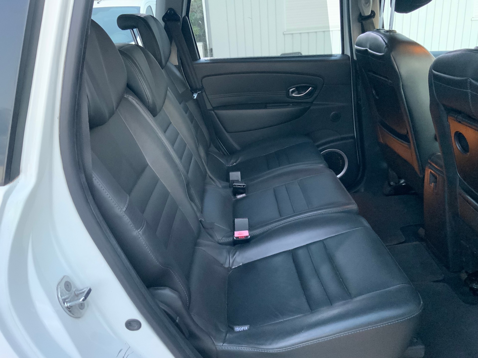 RENAULT Grand Scénic 2.0 16V Dynamique X-Tronic CVT-image-12