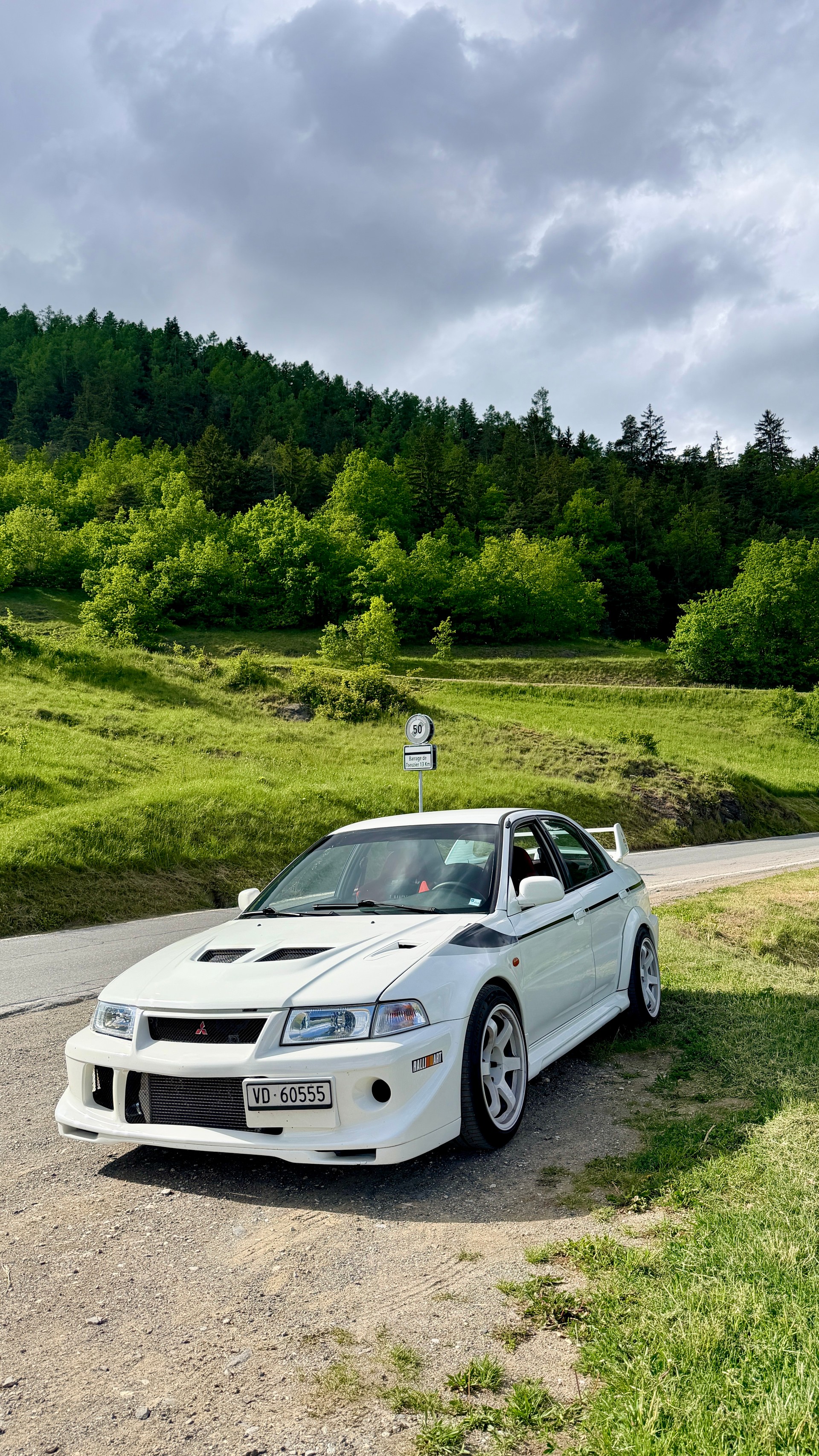 MITSUBISHI 2.0 T 16V EVO-Vl RS-2-image-1