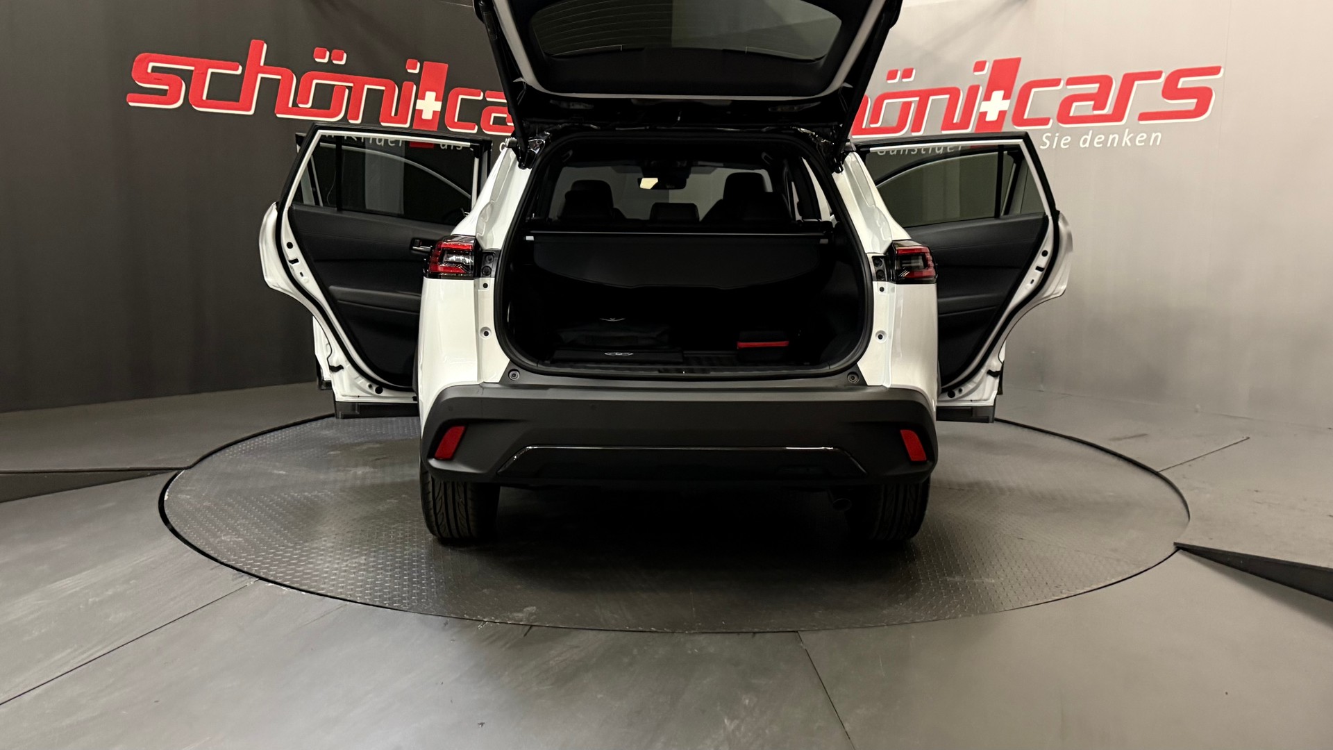 TOYOTA Corolla Cross 2.0 GR Sport e-CVT-image-5