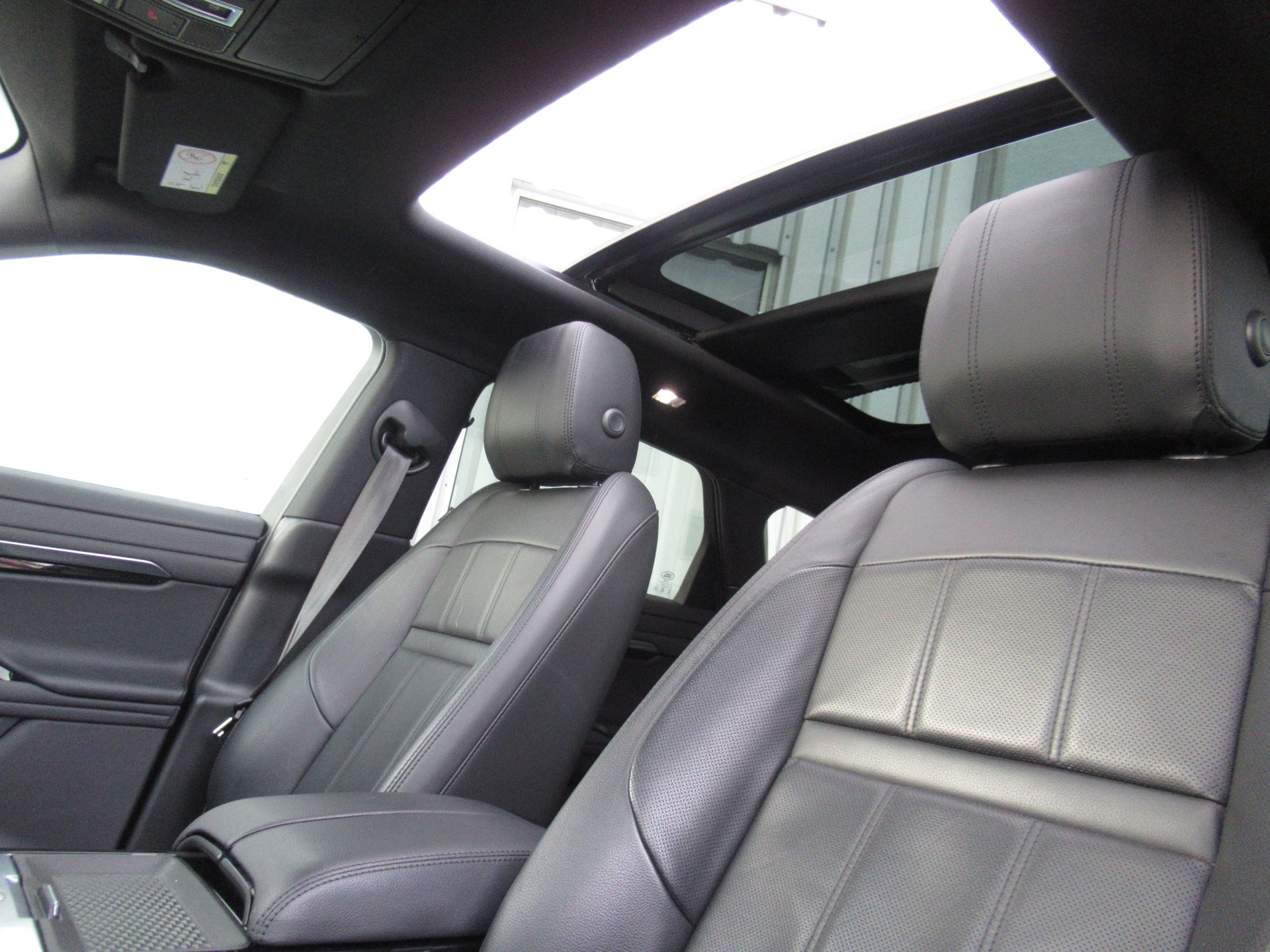 LAND ROVER Range Rover Evoque P 200 MHEV S AT9-image-12