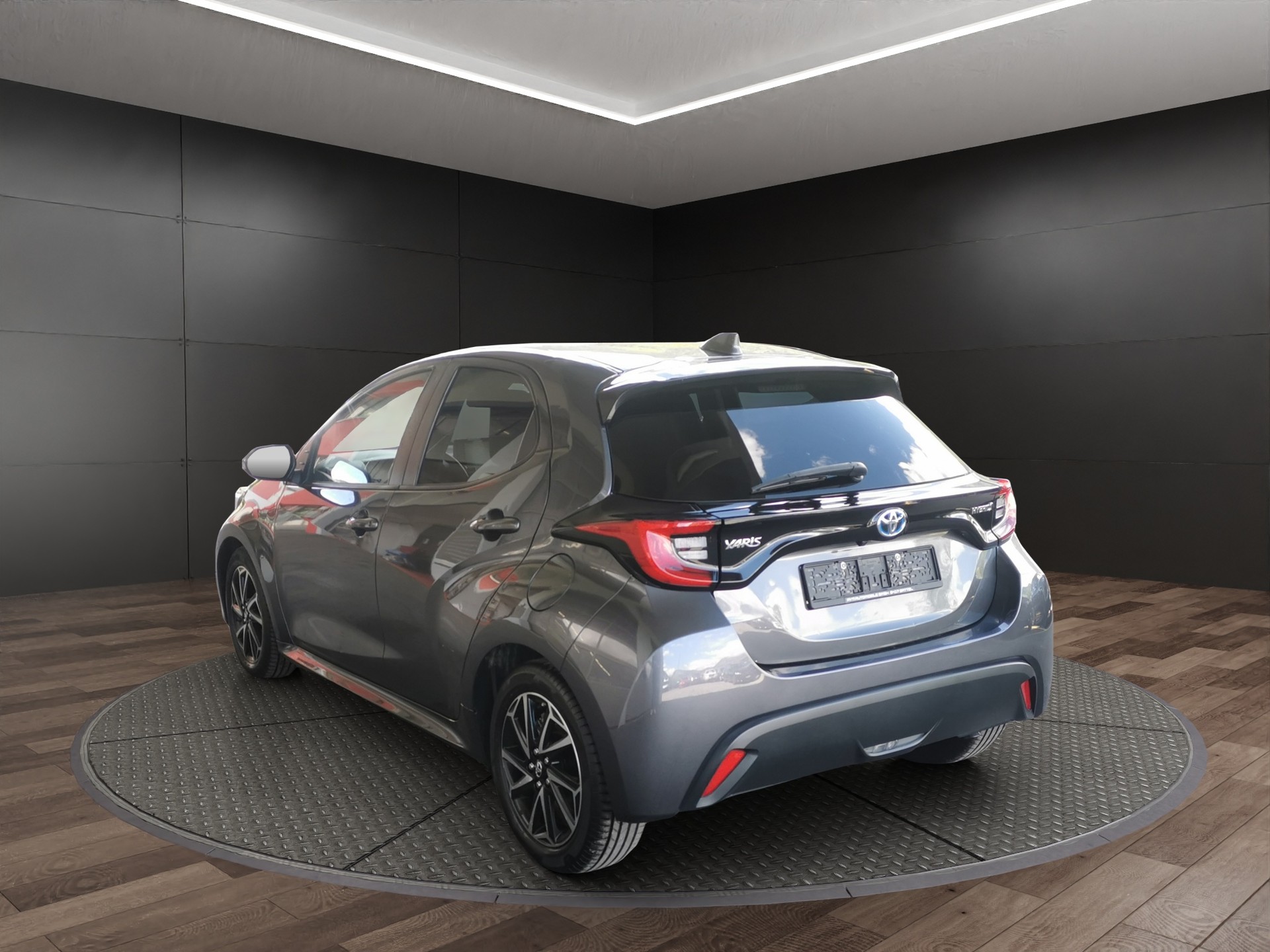 TOYOTA Yaris 1.5 Active e-CVT-image-6