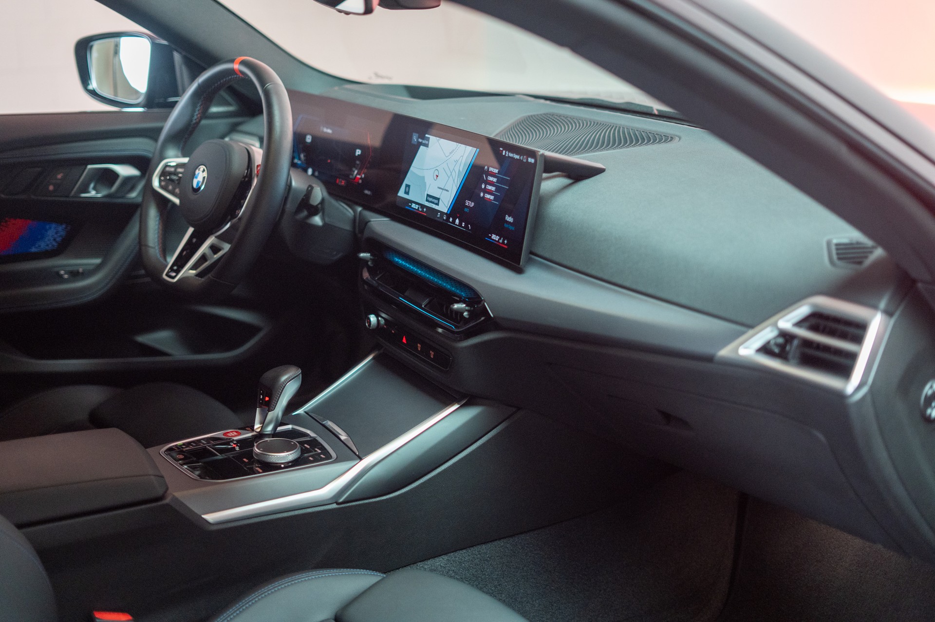 BMW M2 Coupé / LCI / Rückfahrkamera / Harman/Kardon-image-17