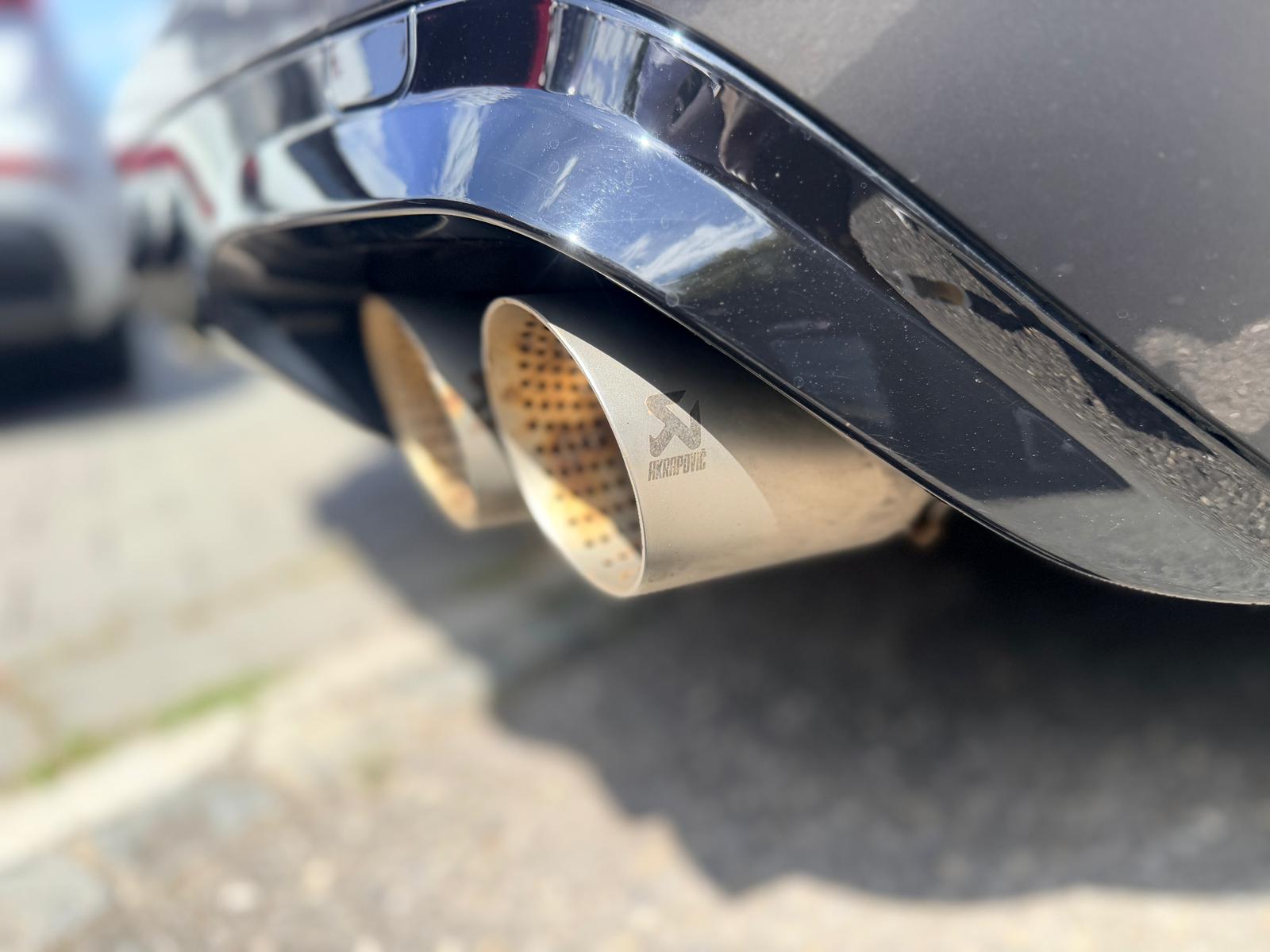 CUPRA Formentor 2.0TSI VZ 4Drive DSG | Traumaustattung | Maxton Design | ACE 20-Zoll | Akrapovic | Eibach Fahrwerksfedern |-image-7