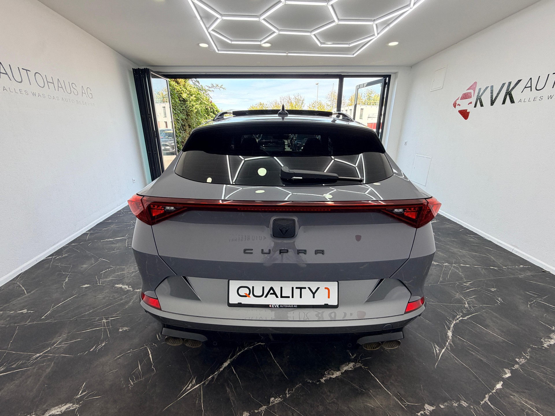 CUPRA Formentor 2.0TSI VZ 4Drive DSG | Traumaustattung | Maxton Design | ACE 20-Zoll | Akrapovic | Eibach Fahrwerksfedern |-image-6