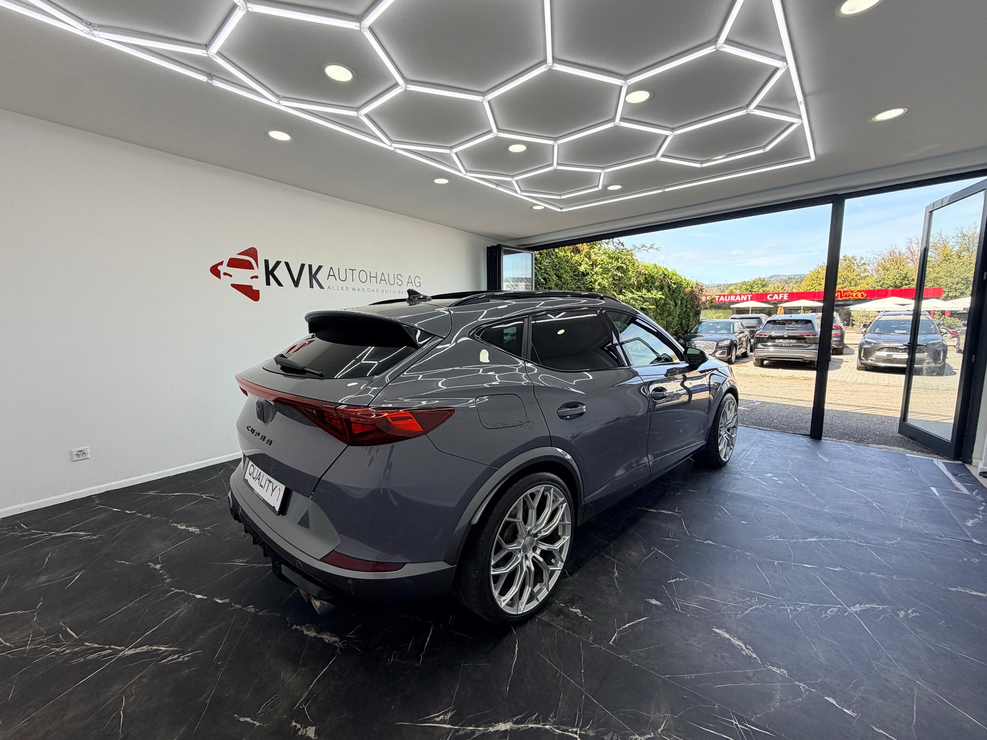CUPRA Formentor 2.0TSI VZ 4Drive DSG | Traumaustattung | Maxton Design | ACE 20-Zoll | Akrapovic | Eibach Fahrwerksfedern |-image-4