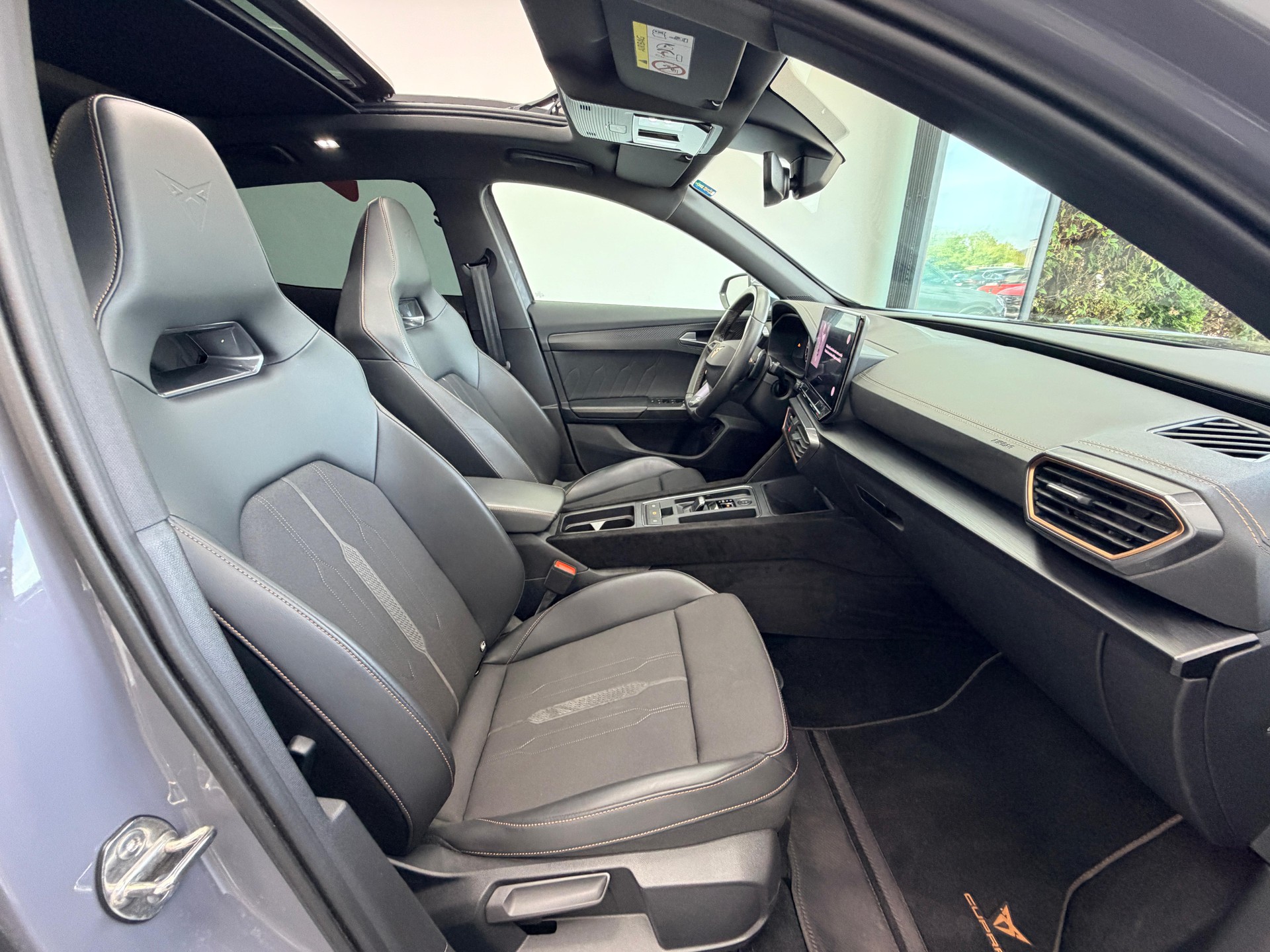 CUPRA Formentor 2.0TSI VZ 4Drive DSG | Traumaustattung | Maxton Design | ACE 20-Zoll | Akrapovic | Eibach Fahrwerksfedern |-image-14