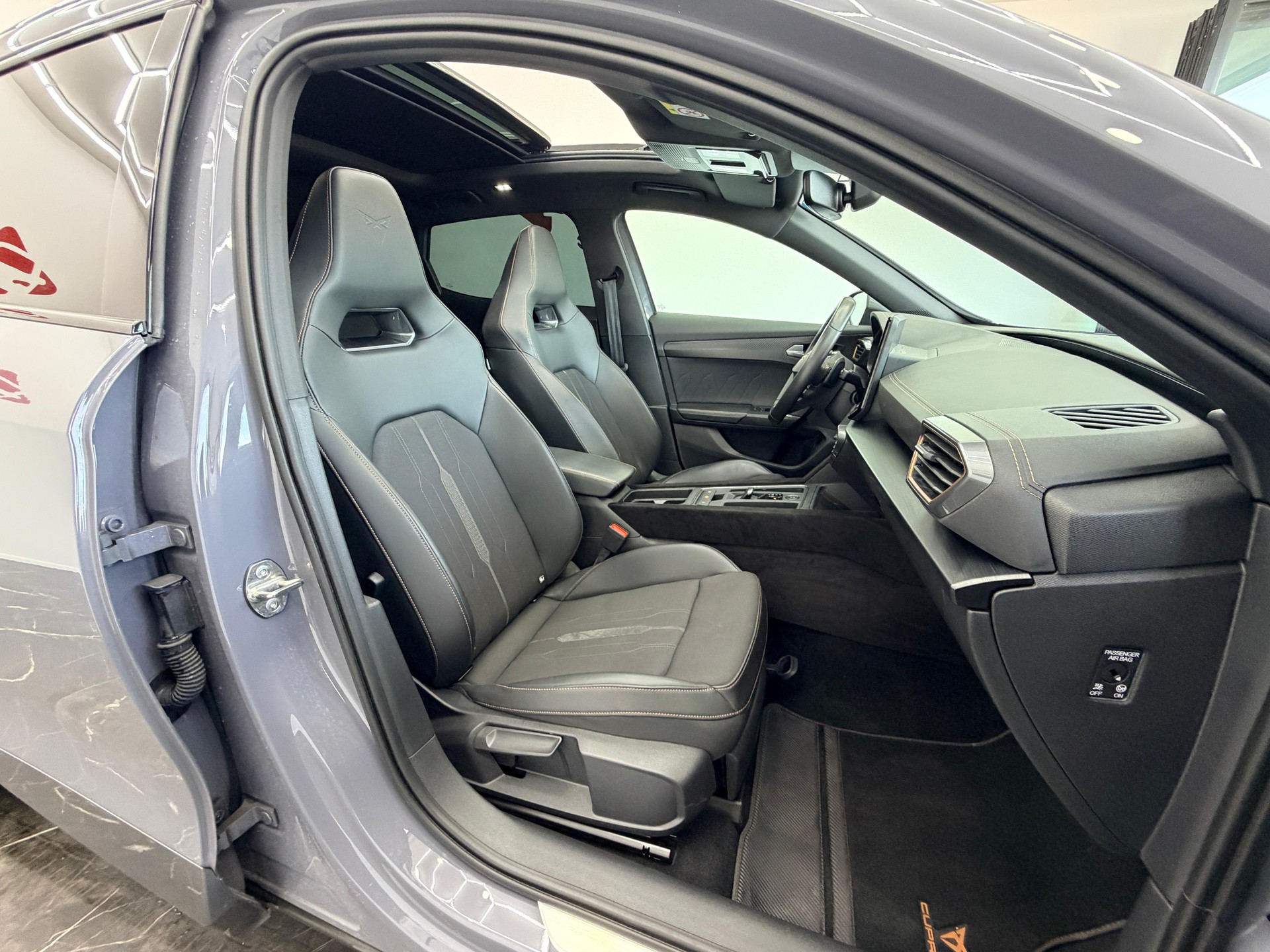 CUPRA Formentor 2.0TSI VZ 4Drive DSG | Traumaustattung | Maxton Design | ACE 20-Zoll | Akrapovic | Eibach Fahrwerksfedern |-image-13