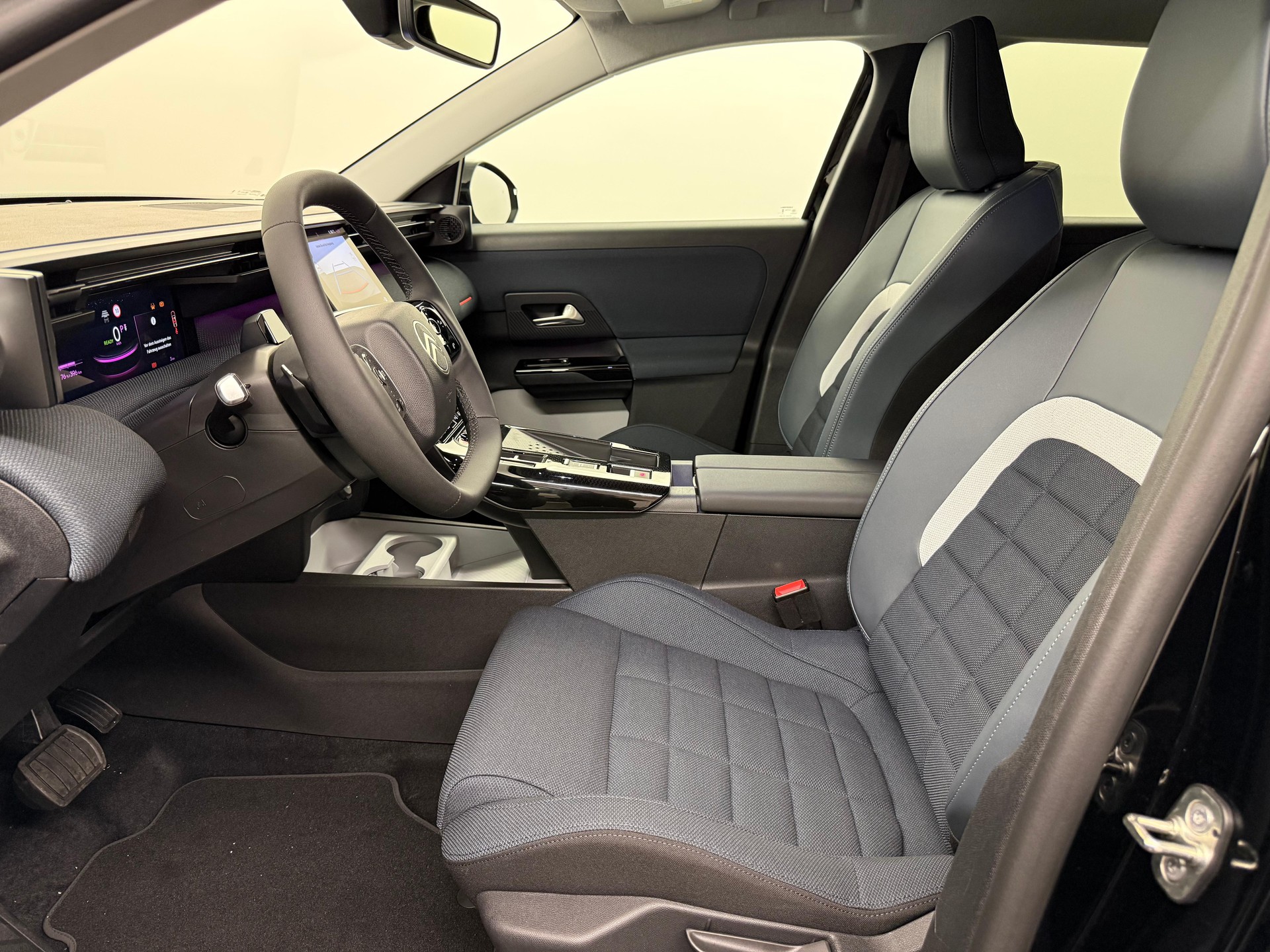 CITROEN e-C5 Aircross Plus-image-4