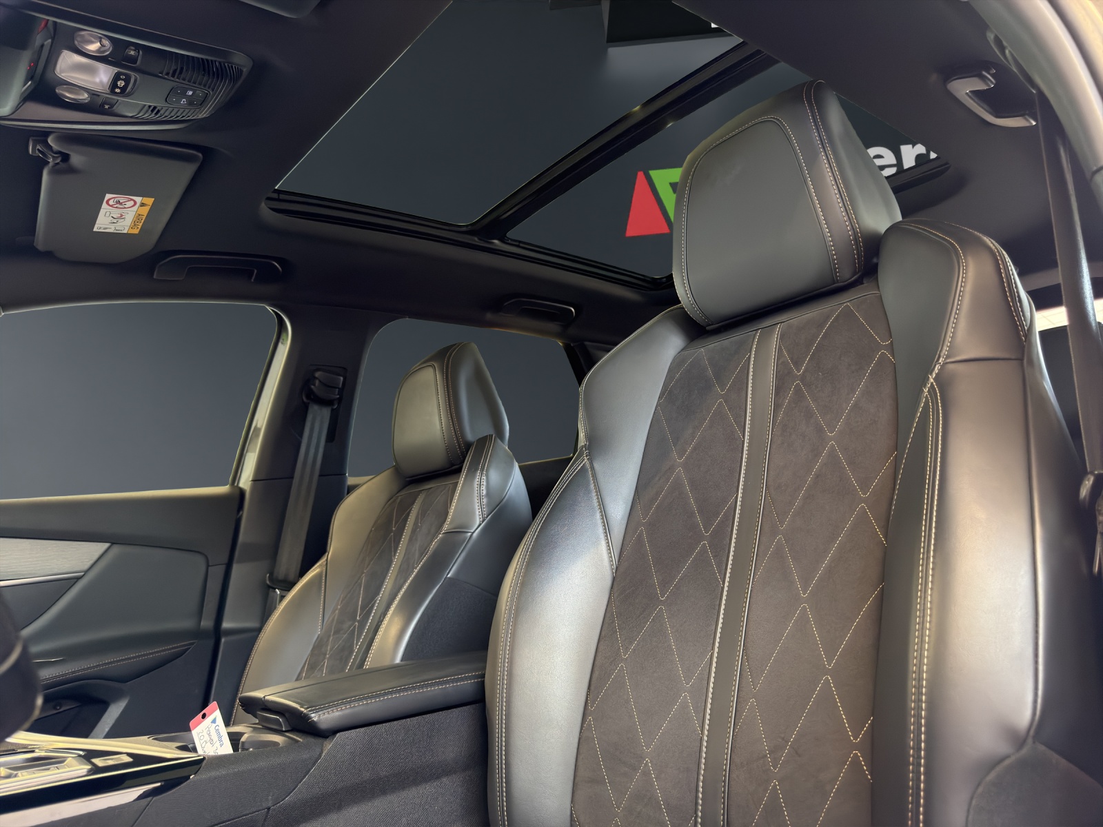 PEUGEOT 3008 2.0 BlueHDi GT EAT-image-23