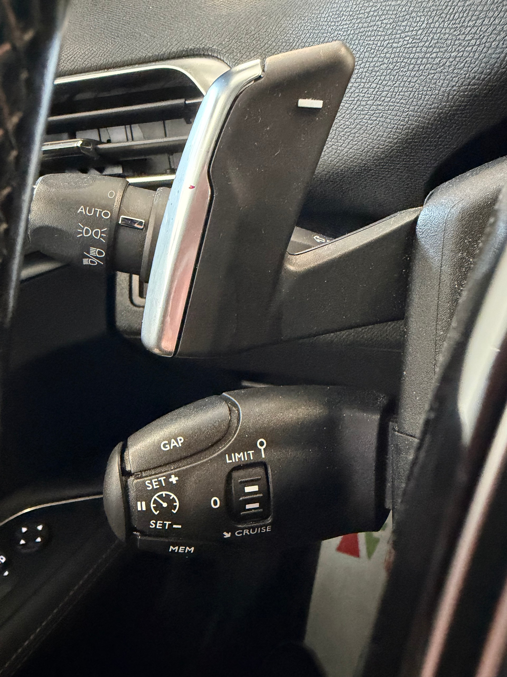 PEUGEOT 3008 2.0 BlueHDi GT EAT-image-14