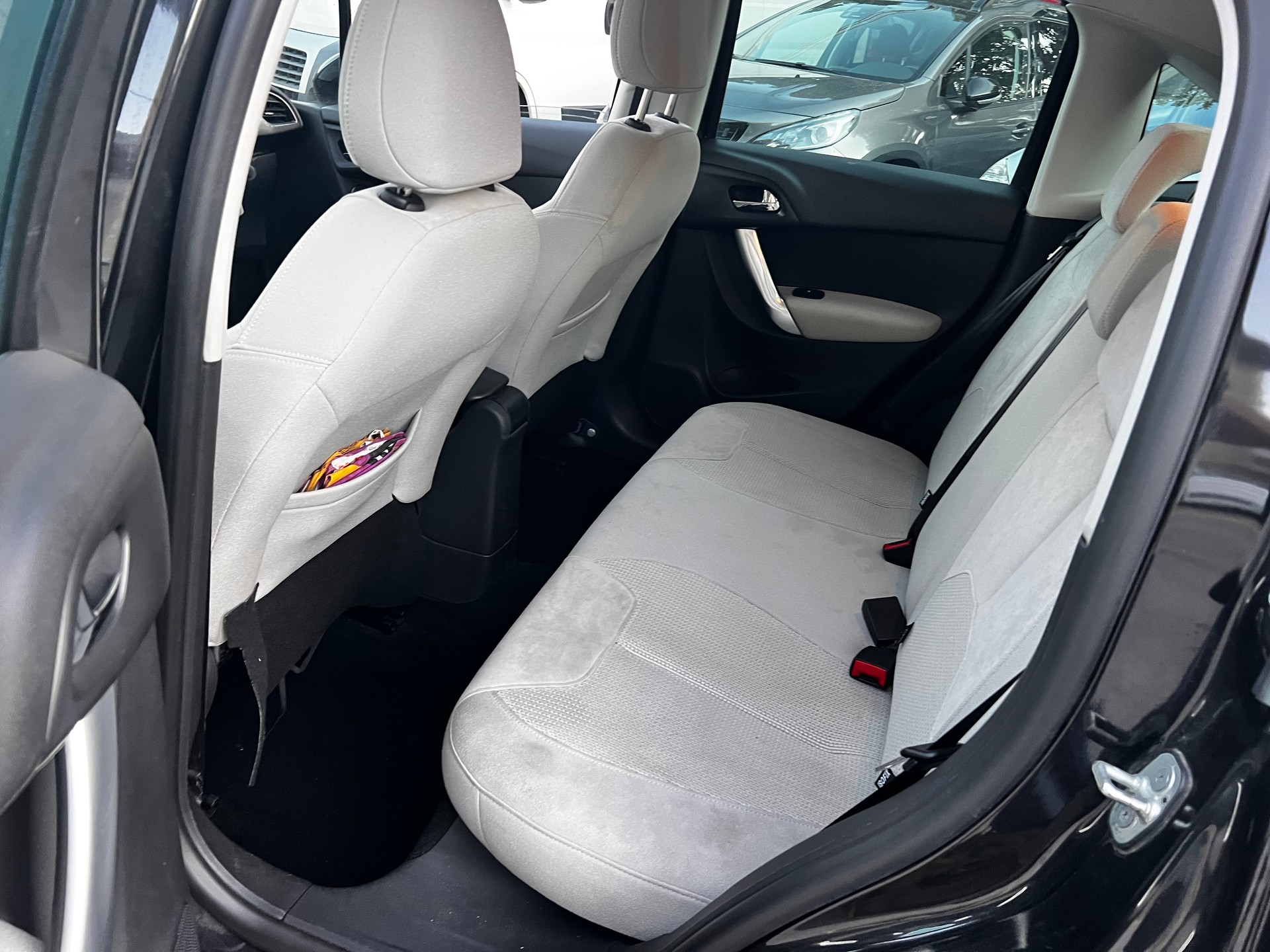 CITROEN C3 1.6i 16V Exclusive-image-7
