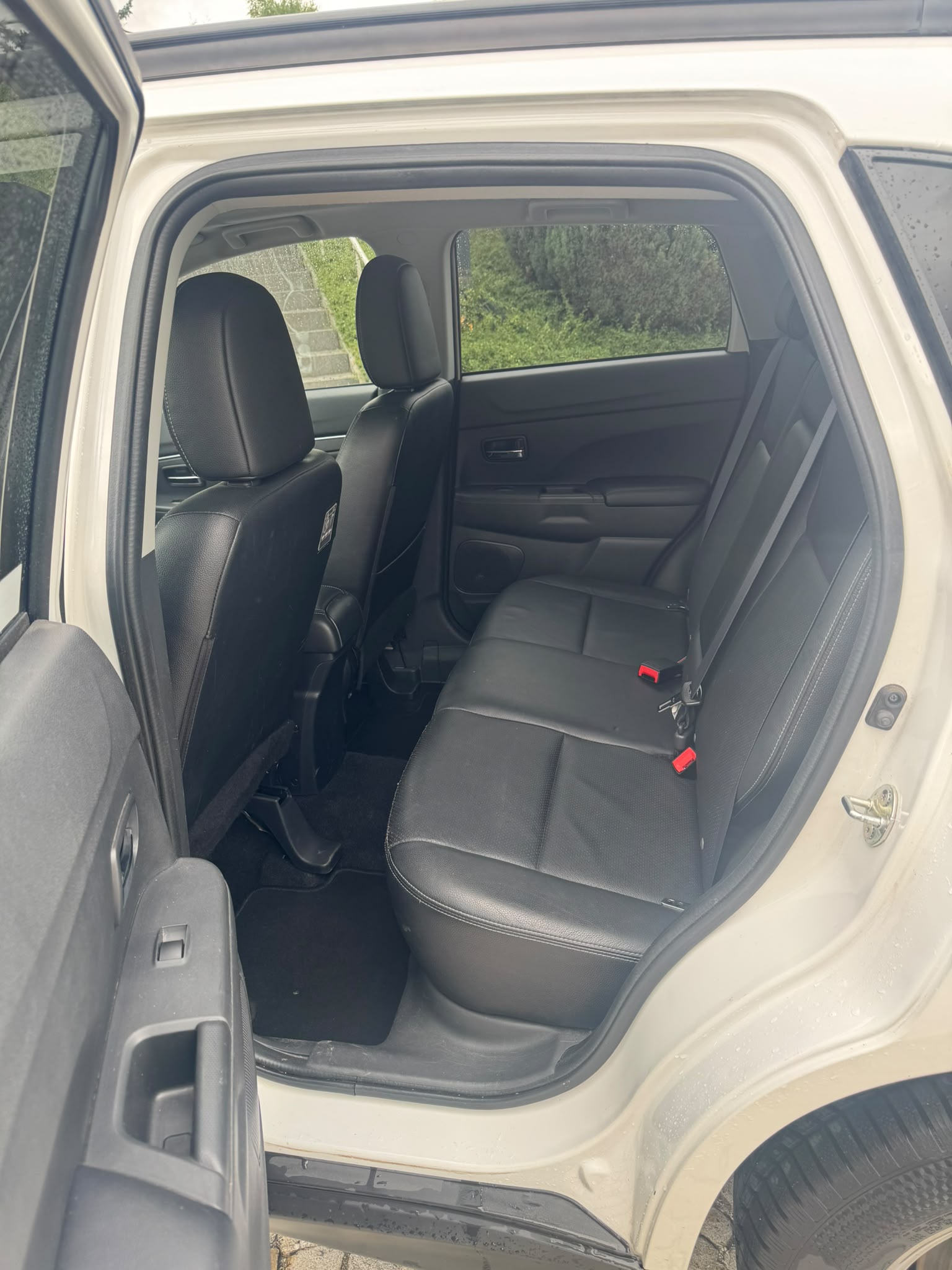 MITSUBISHI ASX 1.8 DID Navigator 4WD-image-14