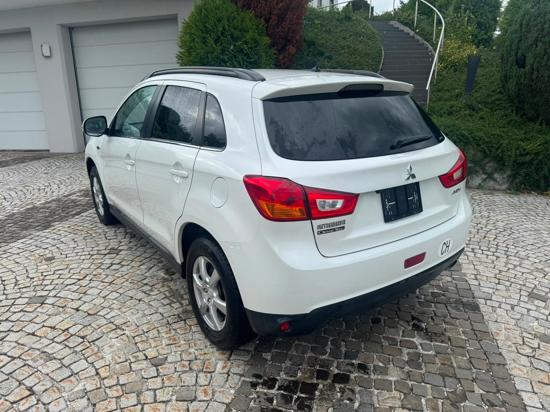 MITSUBISHI ASX 1.8 DID Navigator 4WD-image-4