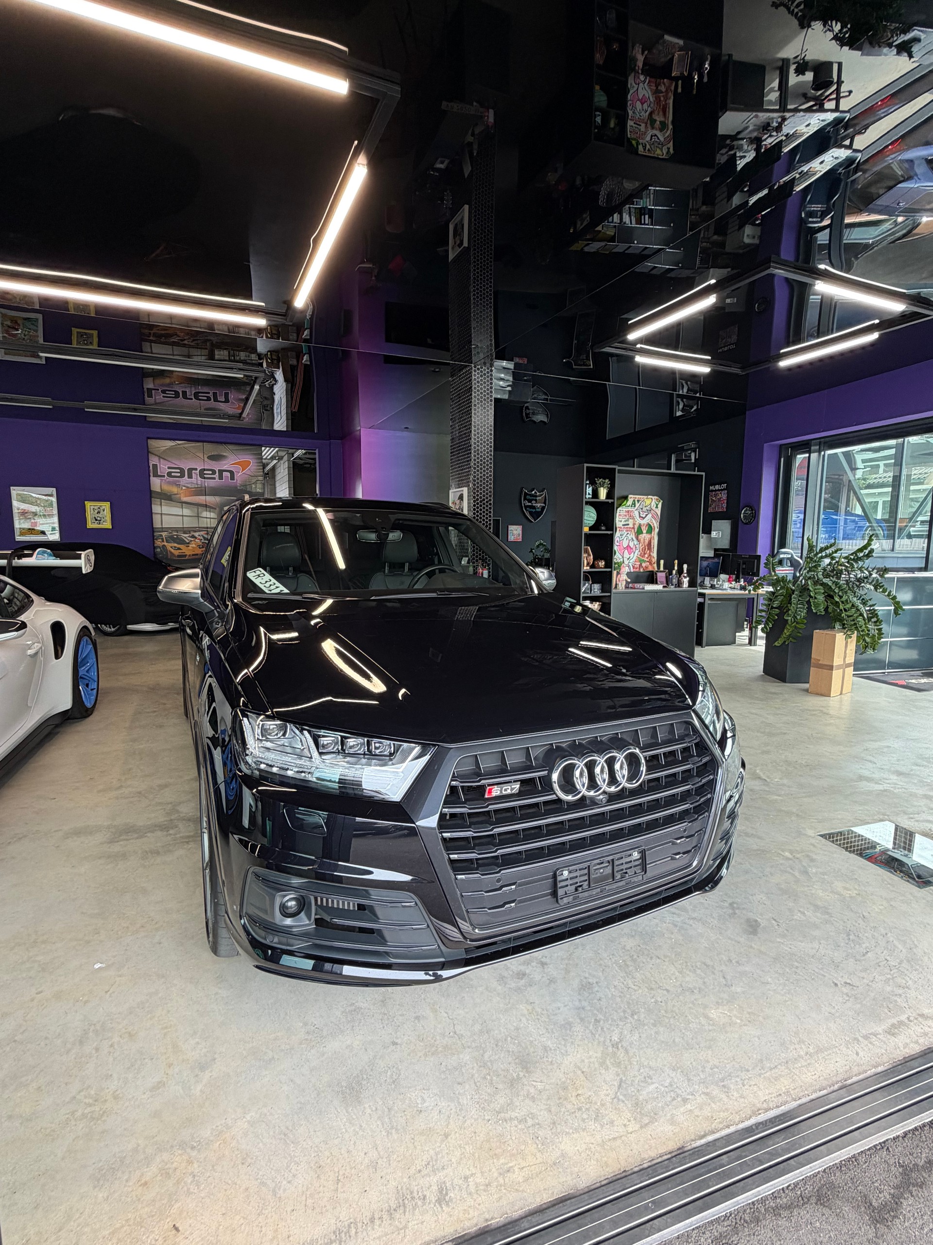 AUDI SQ7 4.0 TDI quattro tiptronic-image-2