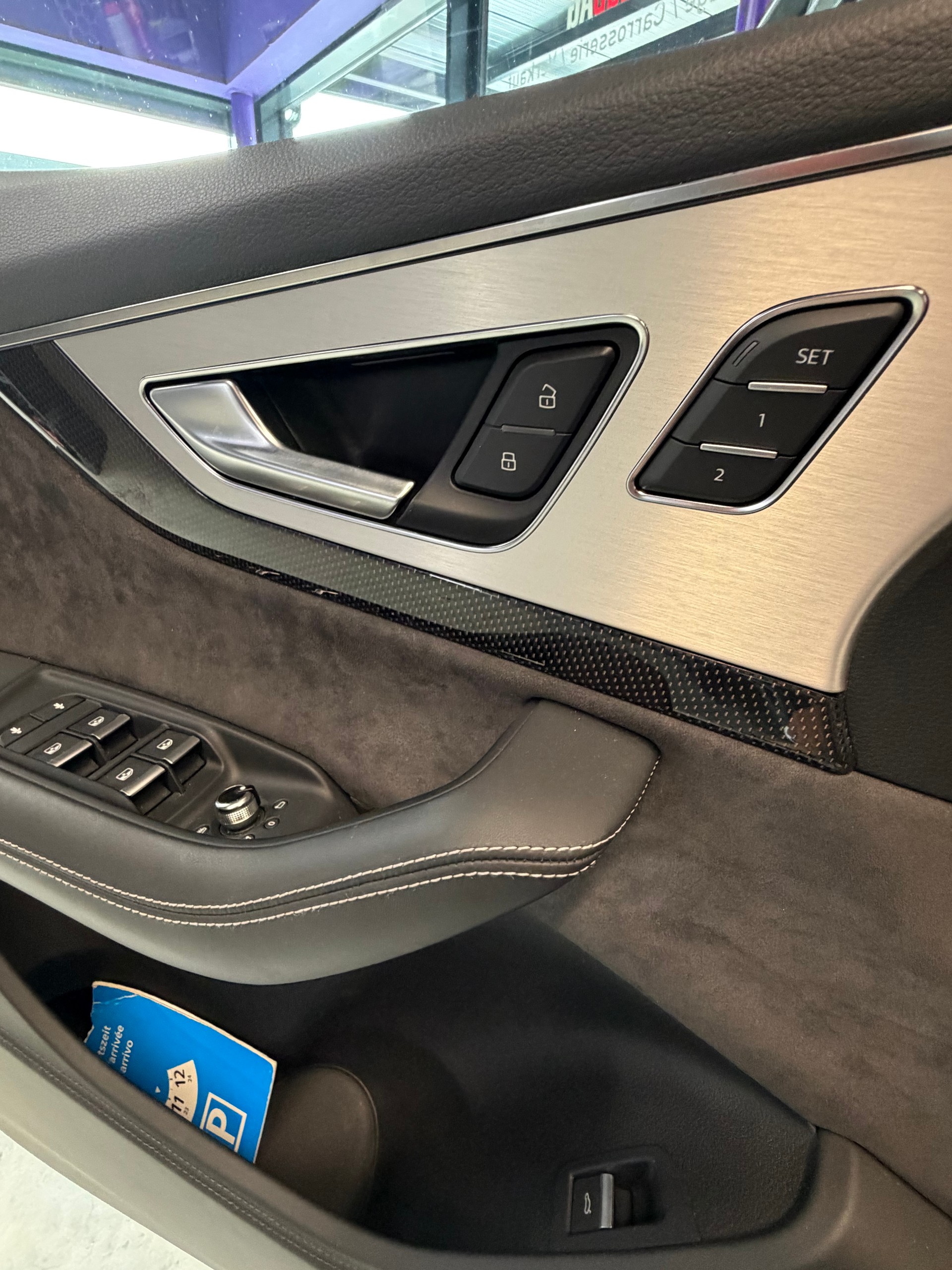 AUDI SQ7 4.0 TDI quattro tiptronic-image-18