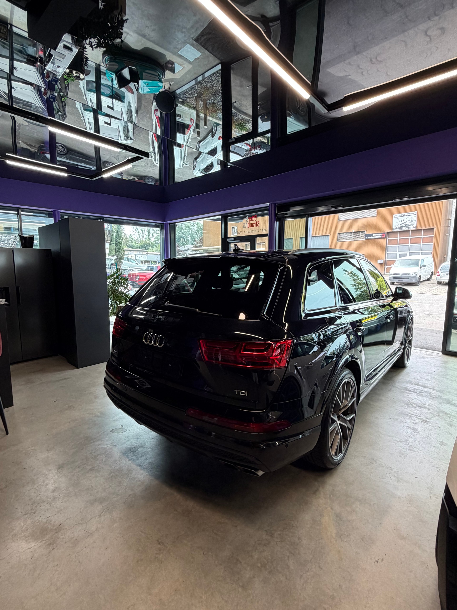 AUDI SQ7 4.0 TDI quattro tiptronic-image-3