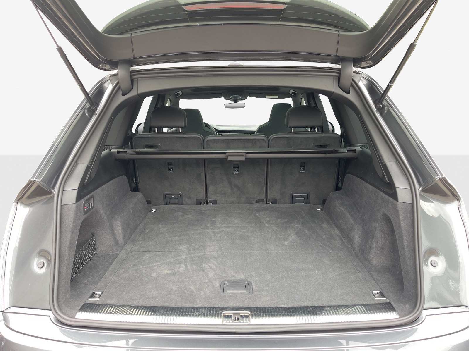 AUDI SQ7 TFSI quattro tiptronic-image-12