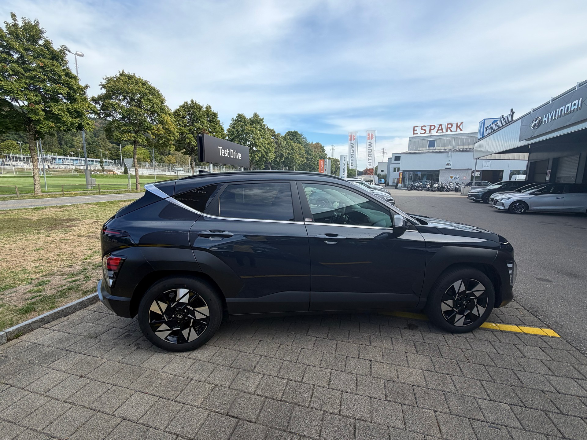 HYUNDAI Kona 1.6 GDi HEV Vertex DCT-image-3
