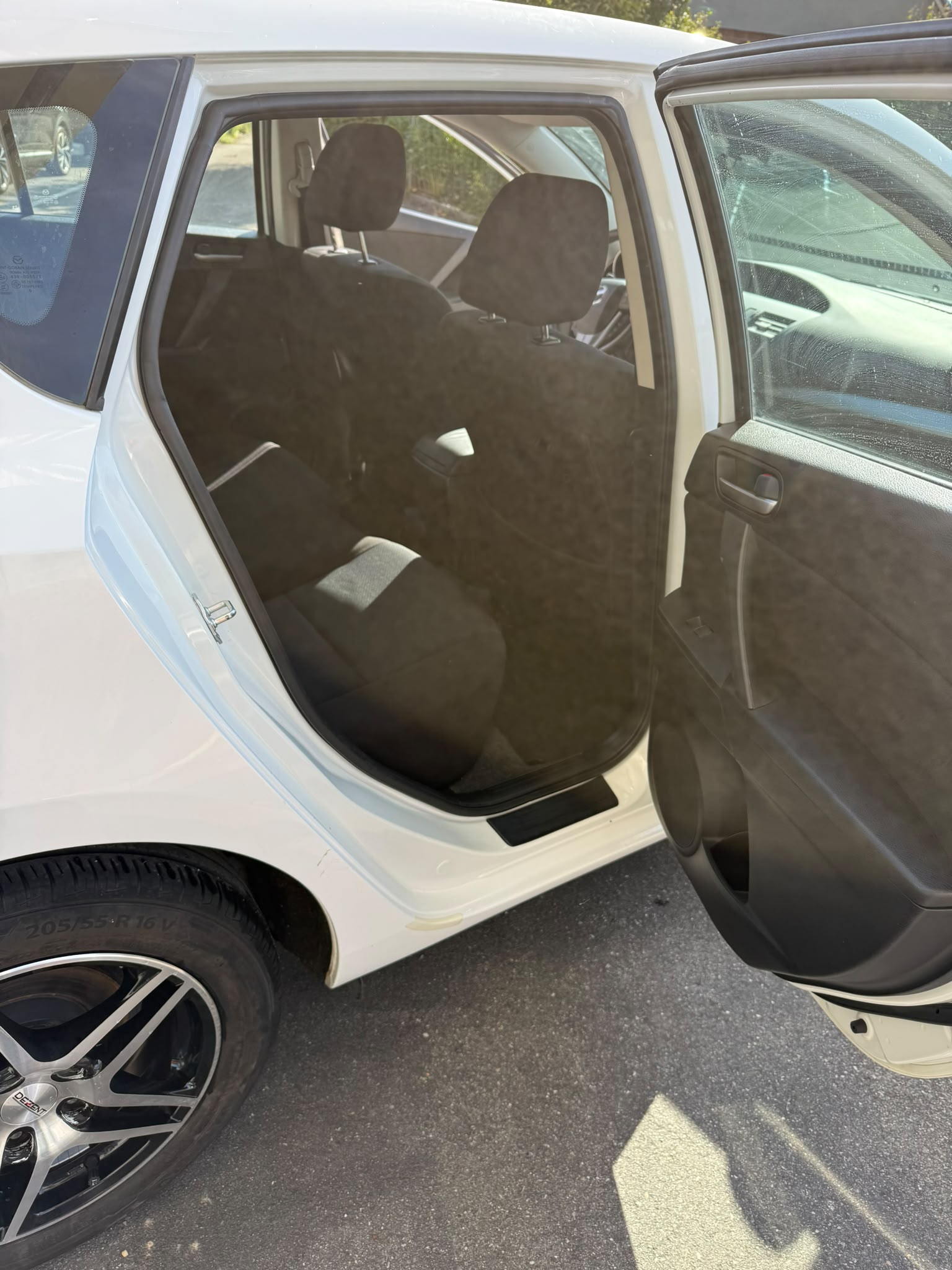 MAZDA 3 1.6 16V Confort-image-10