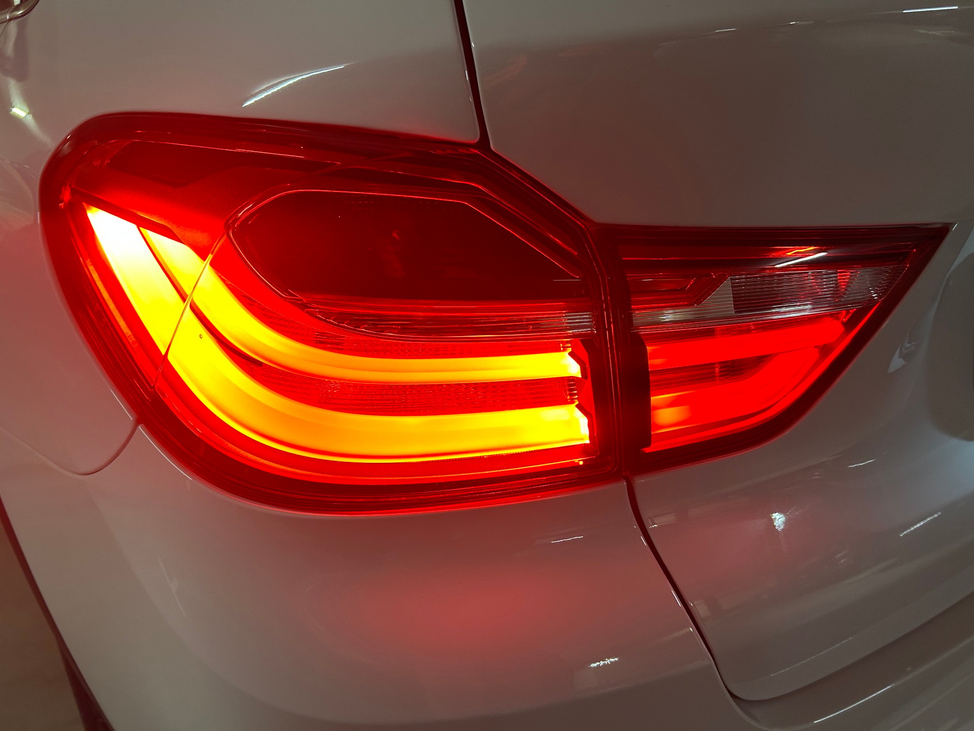 BMW X4 xDrive 20i Steptronic -1.Hand FZ-frisch ab MFK und Service--image-25