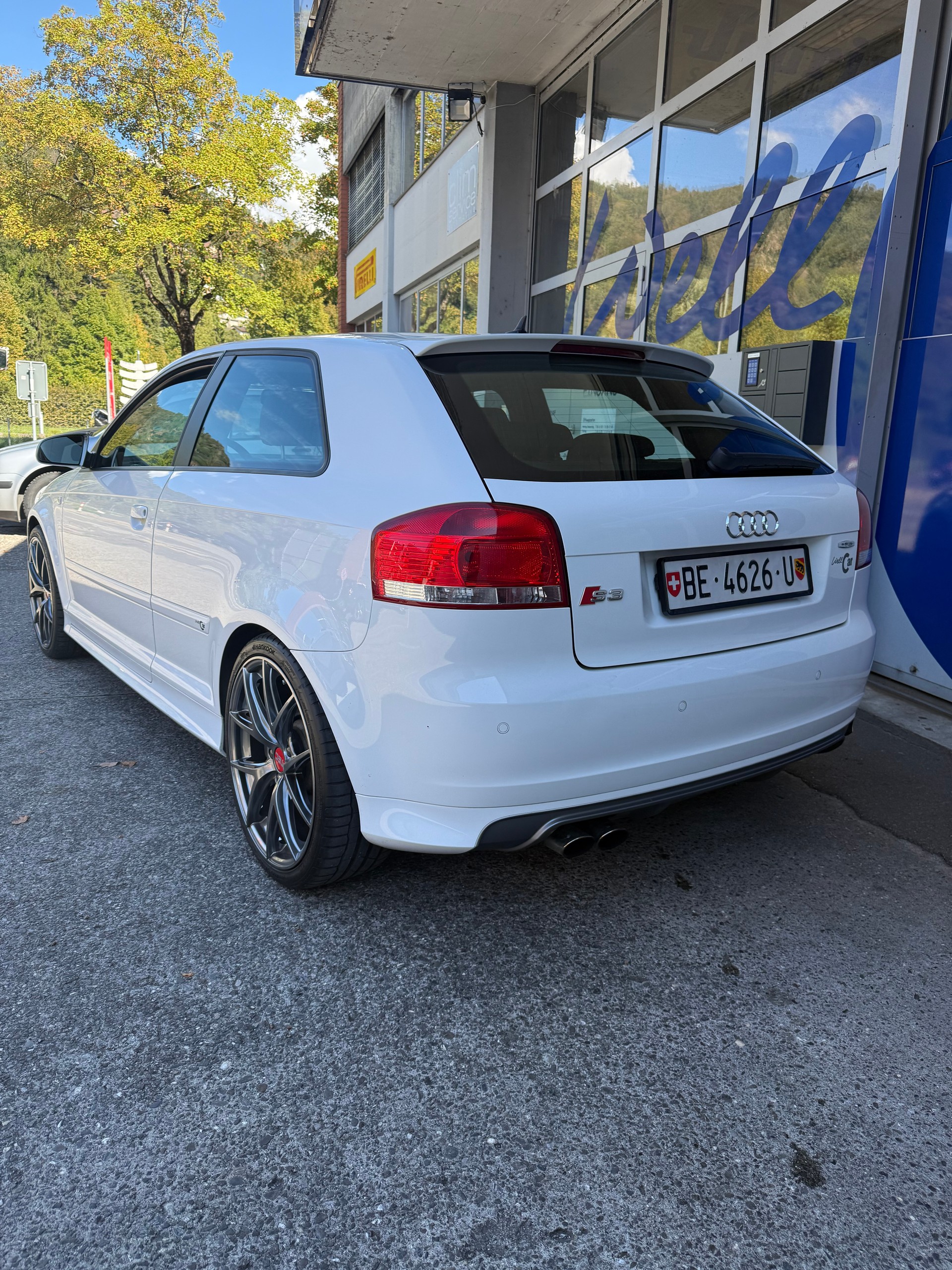 AUDI 2.0 T FSI Ambition quattro-image-1