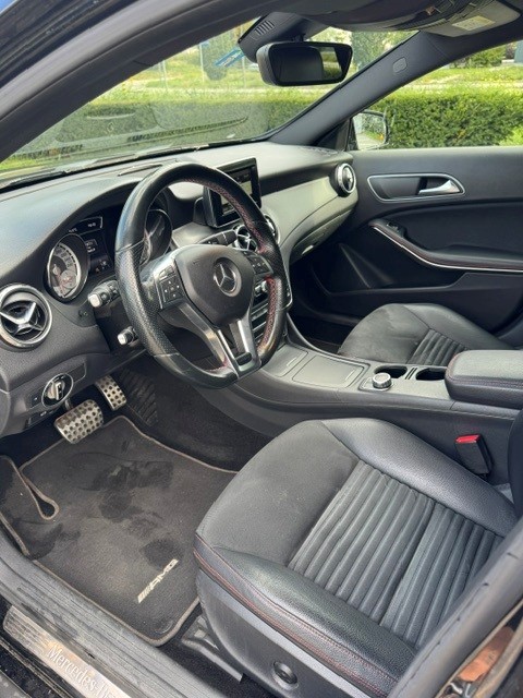 MERCEDES-BENZ GLA 220 CDI AMG Line 4Matic 7G-DCT-image-9