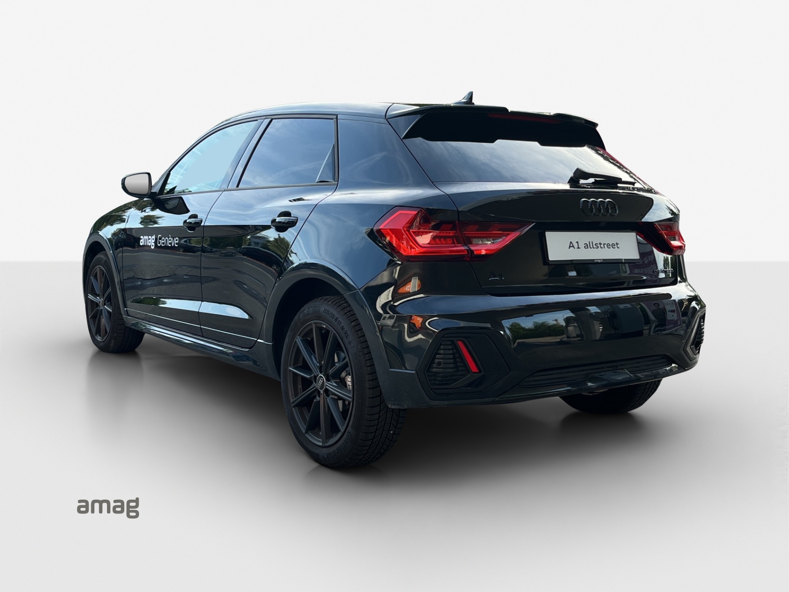 AUDI A1 allstreet 30 TFSI Attraction S-tronic-image-2