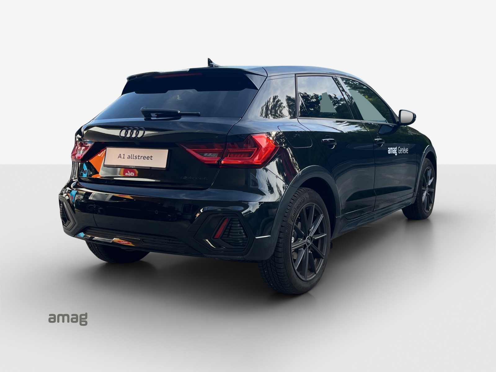 AUDI A1 allstreet 30 TFSI Attraction S-tronic-image-4