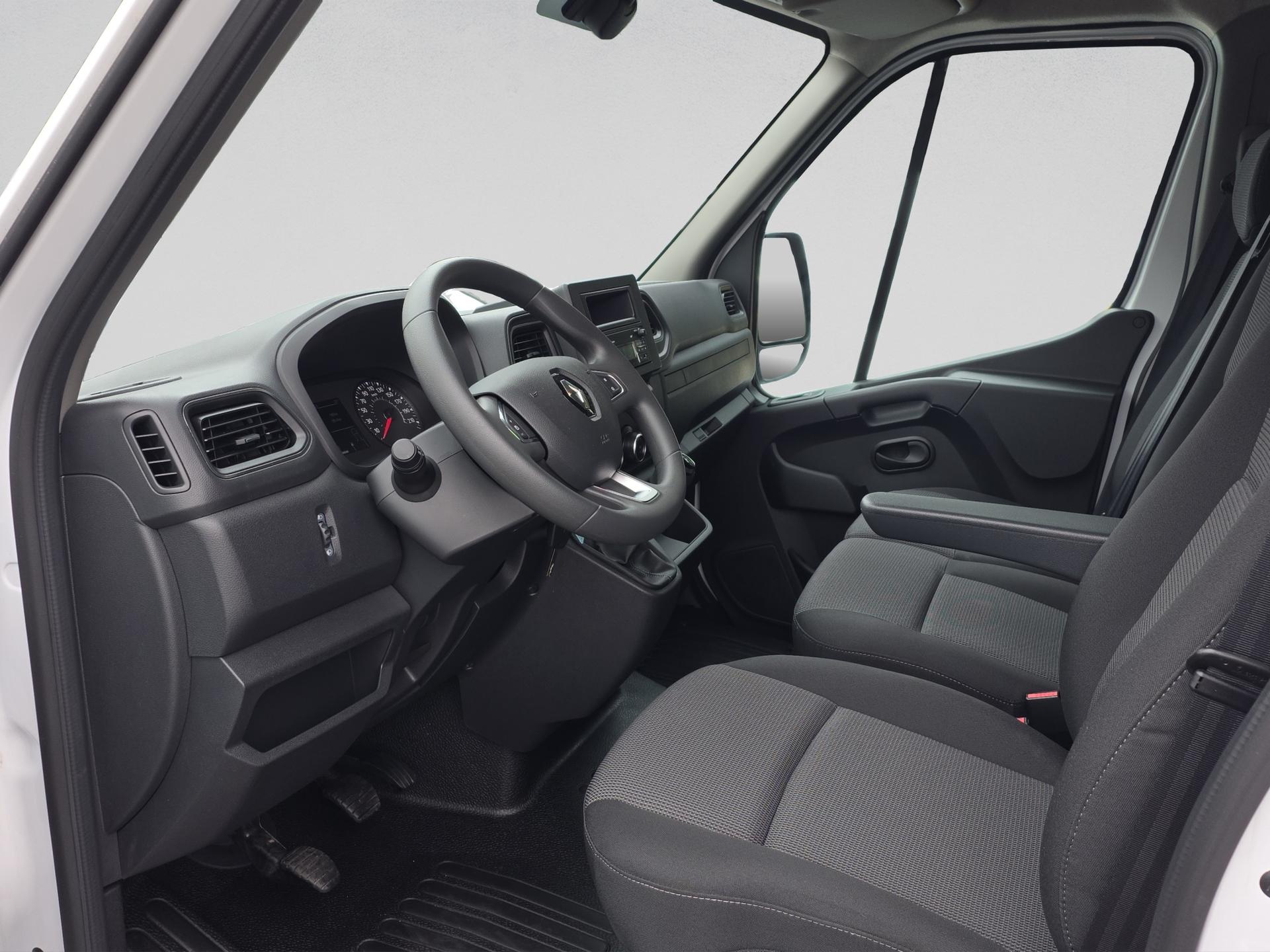 RENAULT Master T35 2.3 Blue dCi 135 L3H2-image-8
