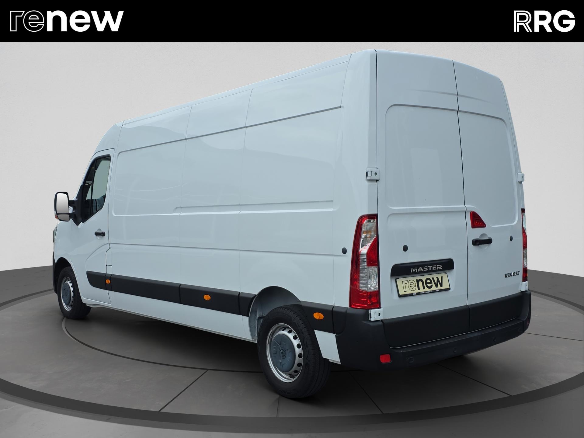 RENAULT Master T35 2.3 Blue dCi 135 L3H2-image-4