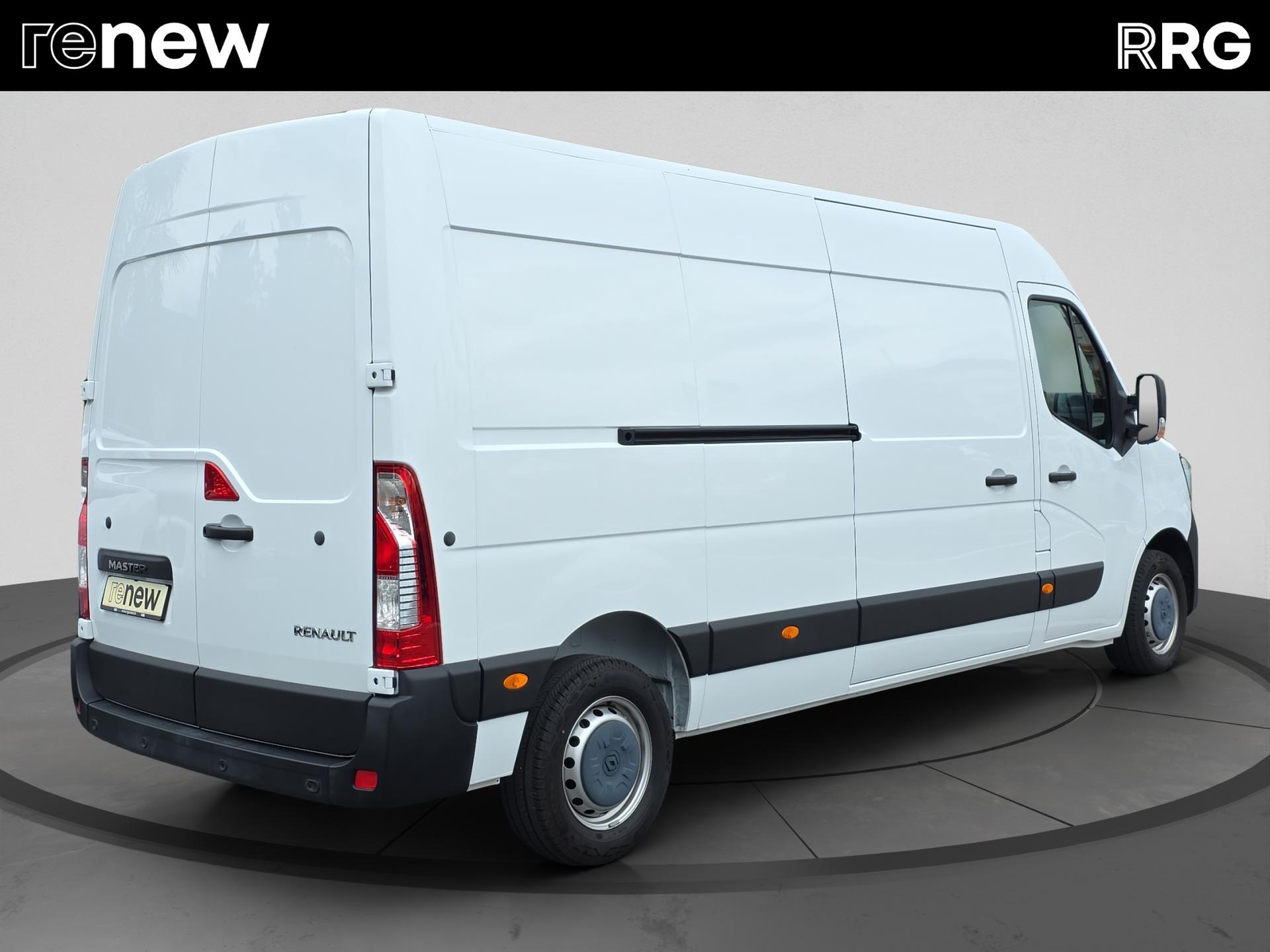 RENAULT Master T35 2.3 Blue dCi 135 L3H2-image-2