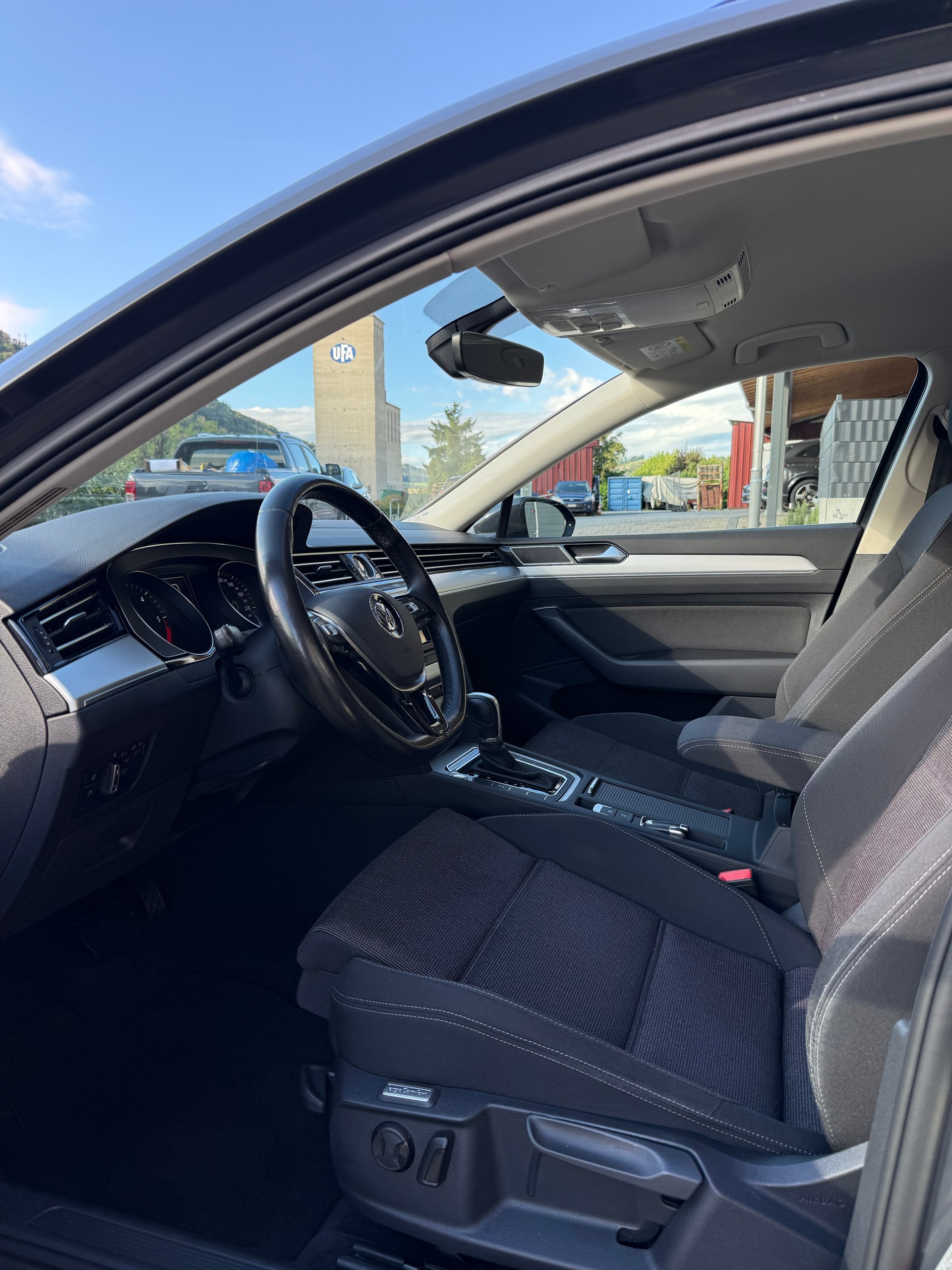 VW 1.6 TDI Comfortline DSG-image-3
