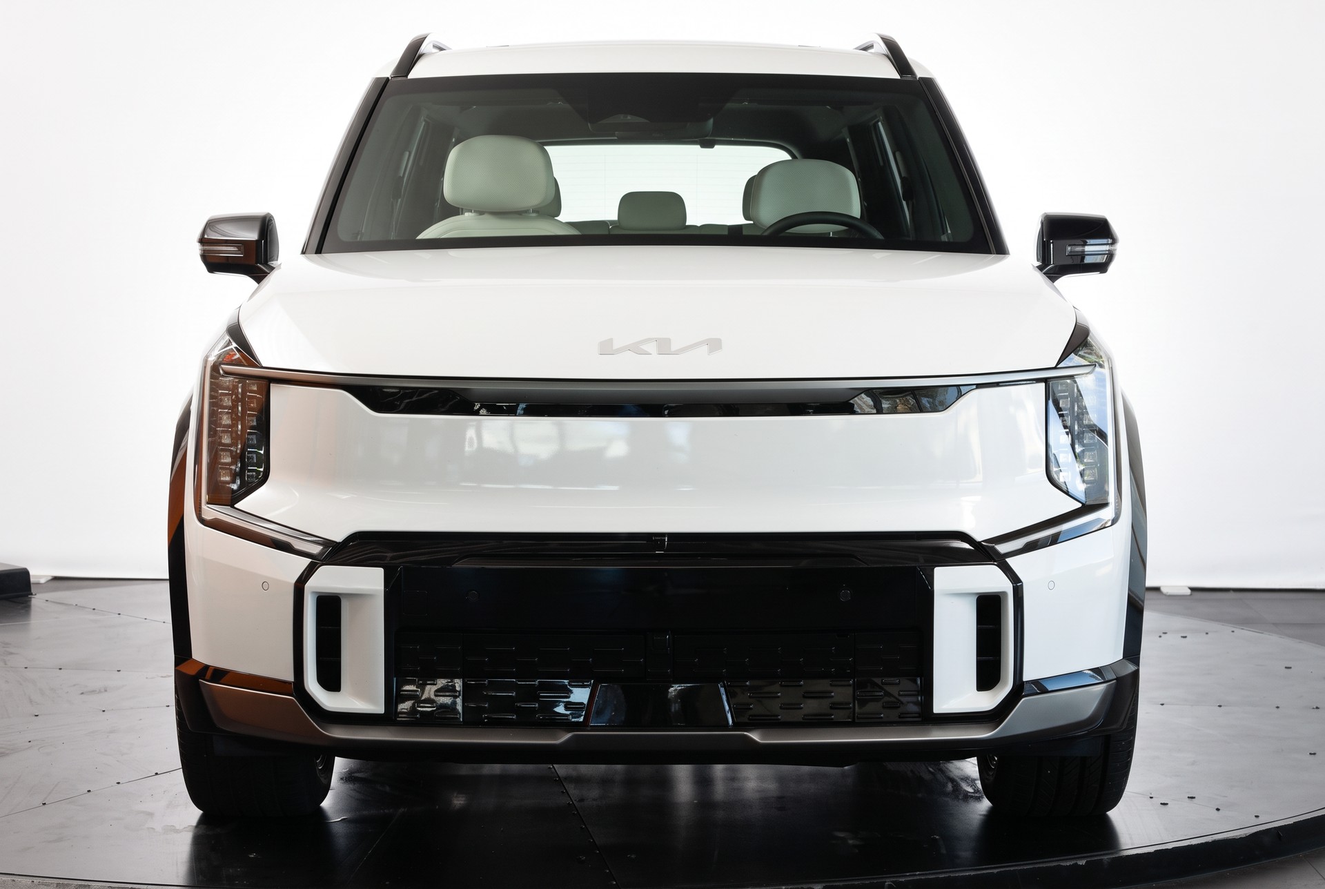 KIA EV9 99,8 kWh GT-Line 4x4 * 7 seats-image-1