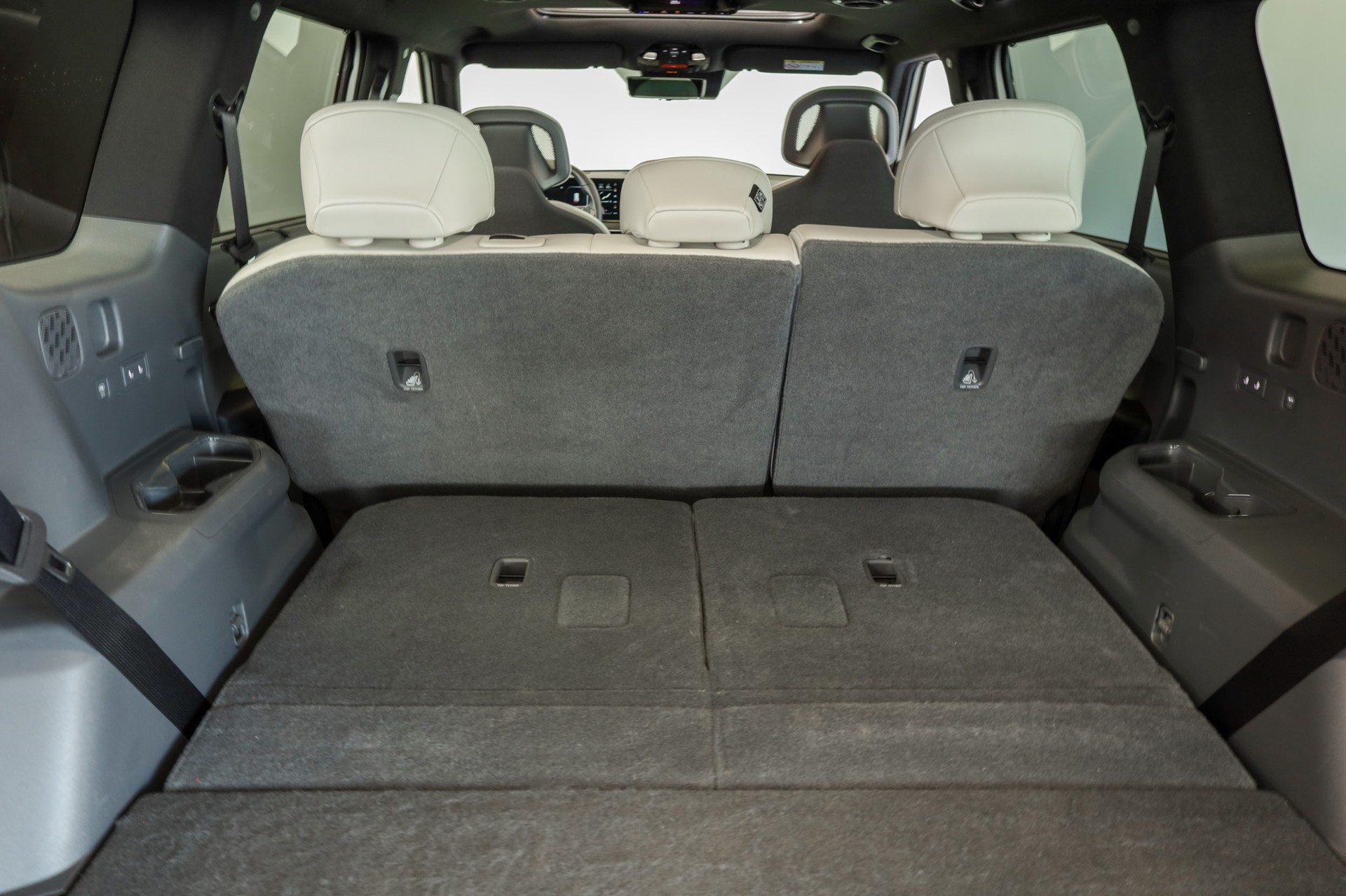 KIA EV9 99,8 kWh GT-Line 4x4 * 7 seats-image-27
