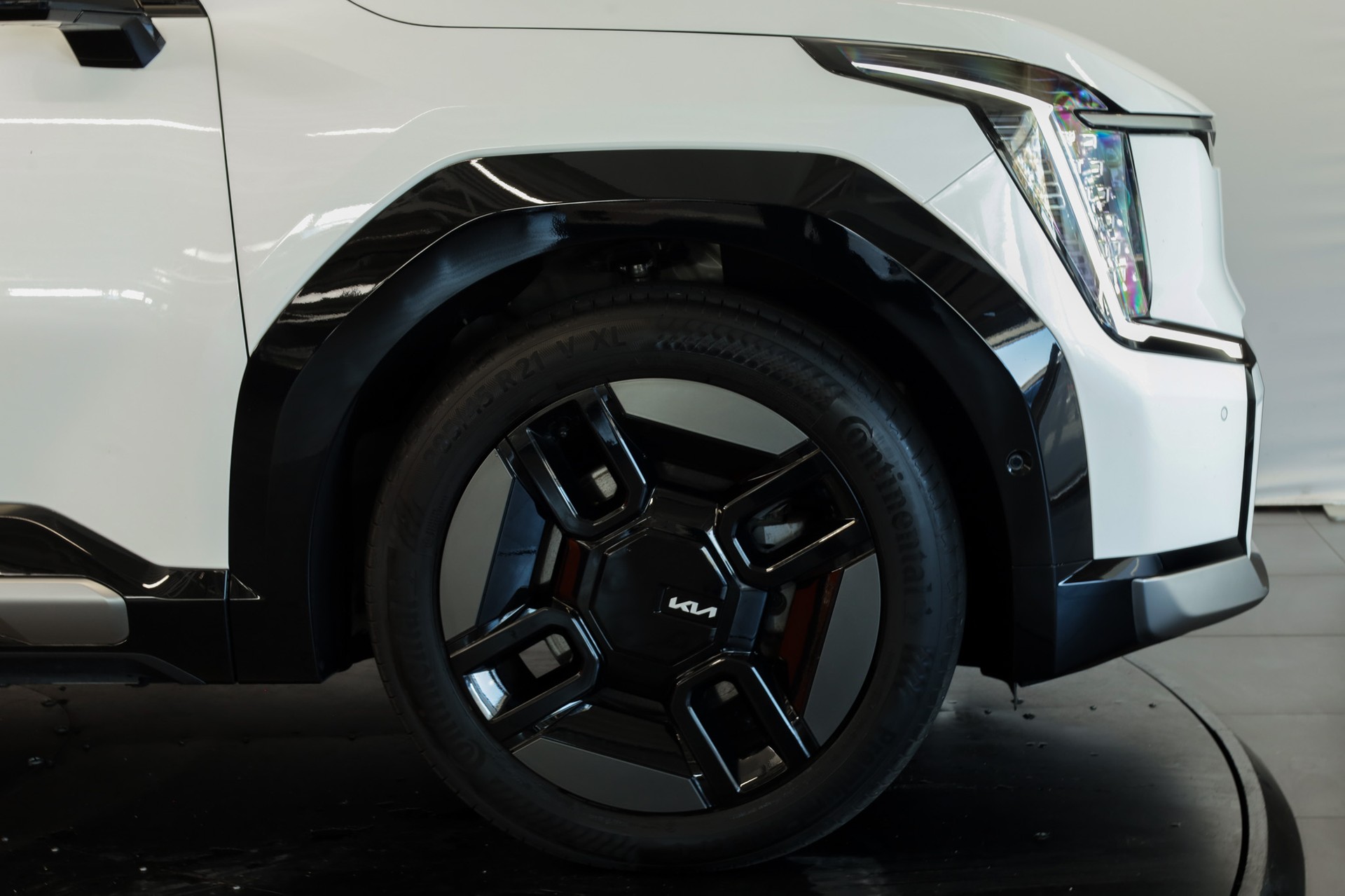 KIA EV9 99,8 kWh GT-Line 4x4 * 7 seats-image-28