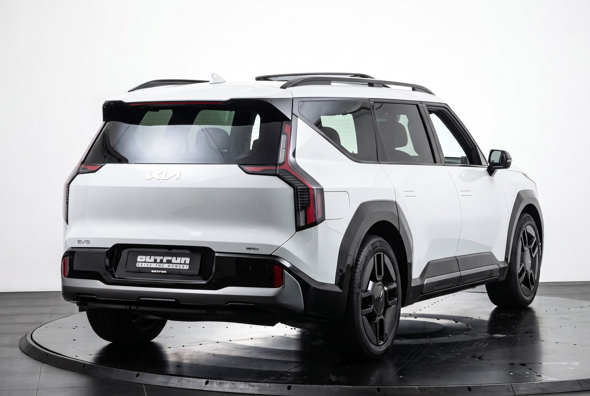 KIA EV9 99,8 kWh GT-Line 4x4 * 7 seats-image-6