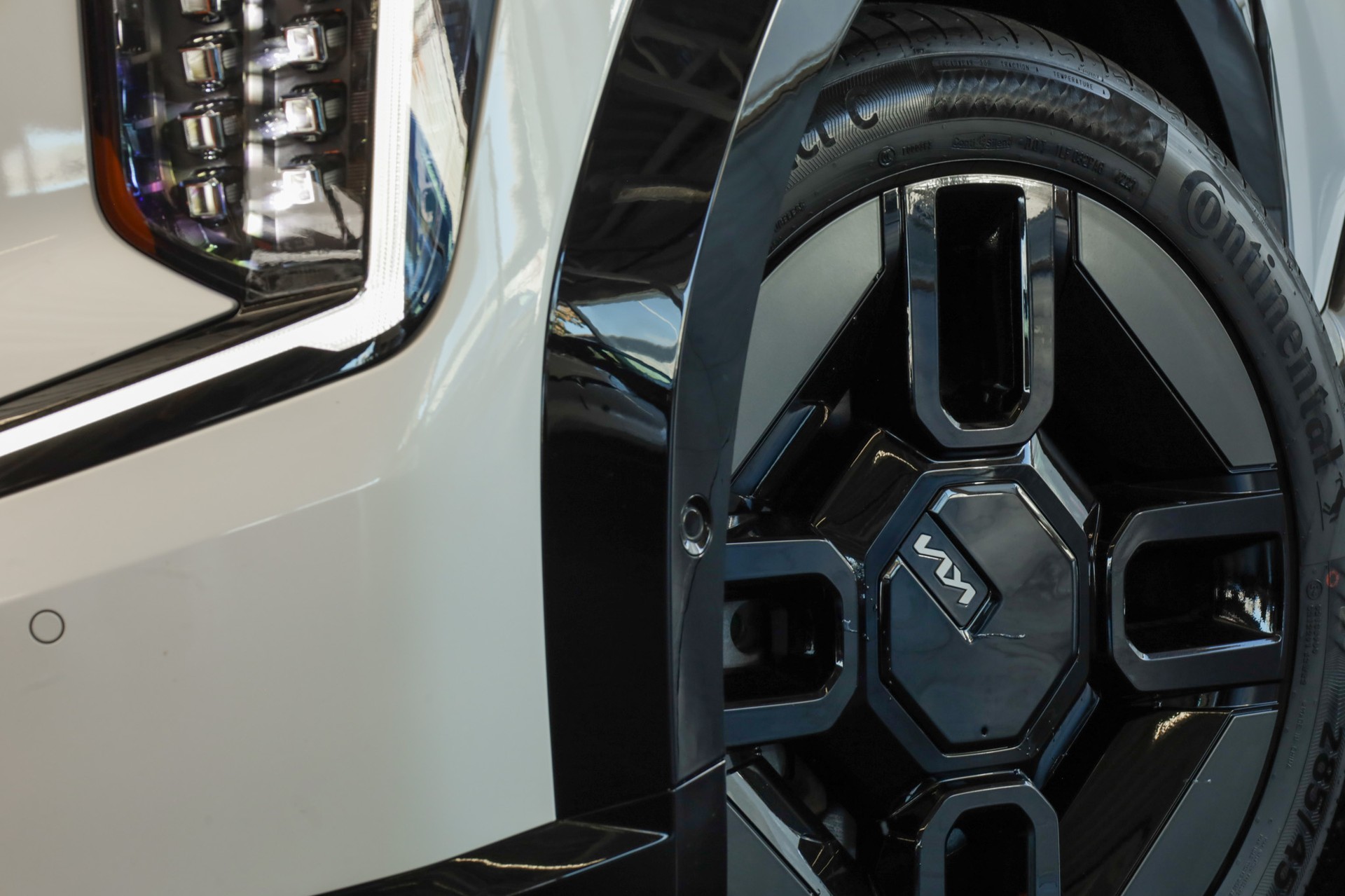 KIA EV9 99,8 kWh GT-Line 4x4 * 7 seats-image-7