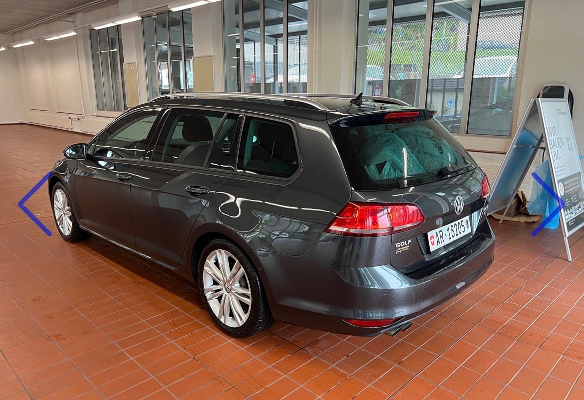 VW Golf Variant 2.0 TDI Highline 4Motion-image-3