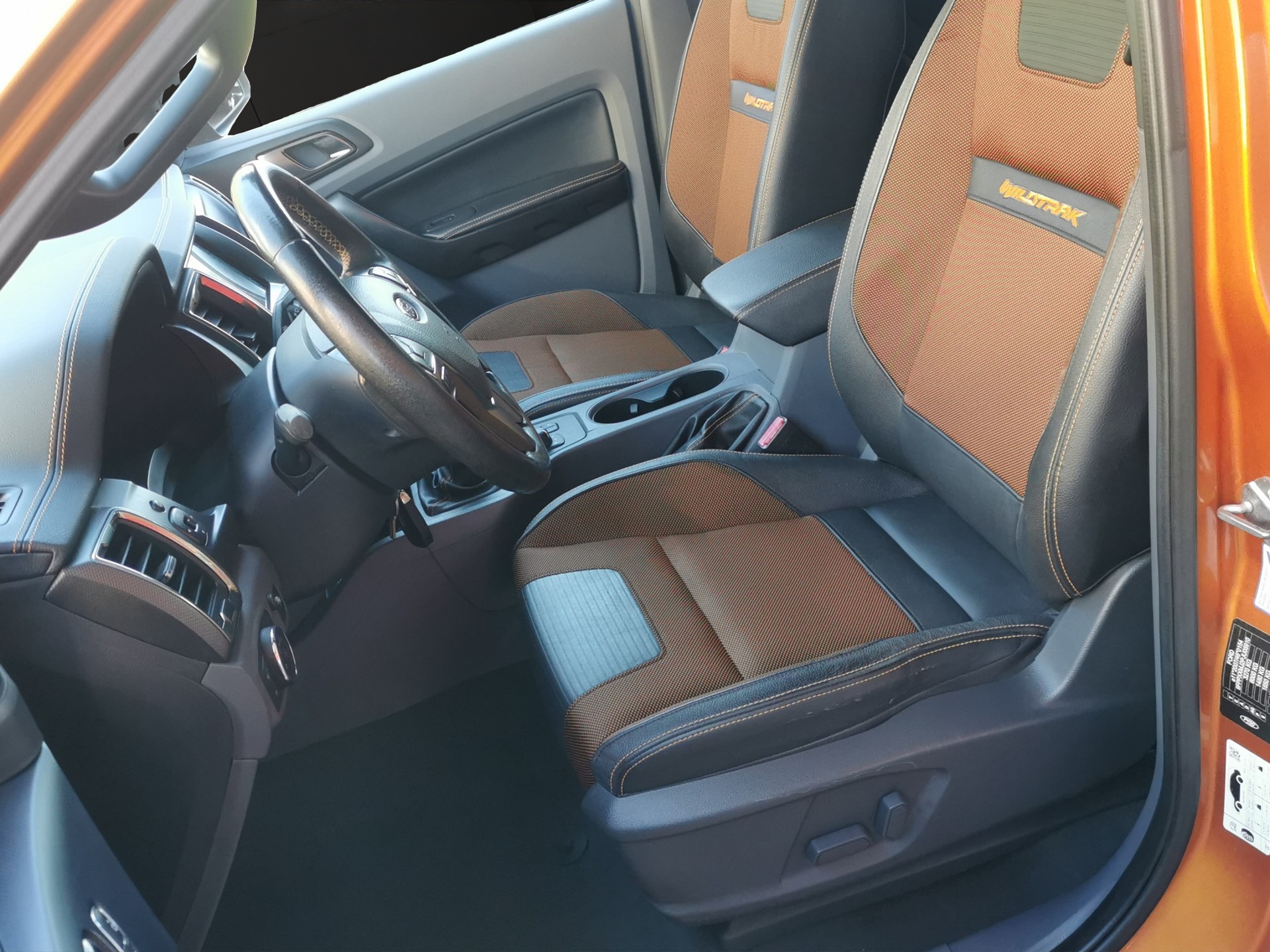 FORD Ranger Wildtrak 2.2 TDCi 4x4-image-10
