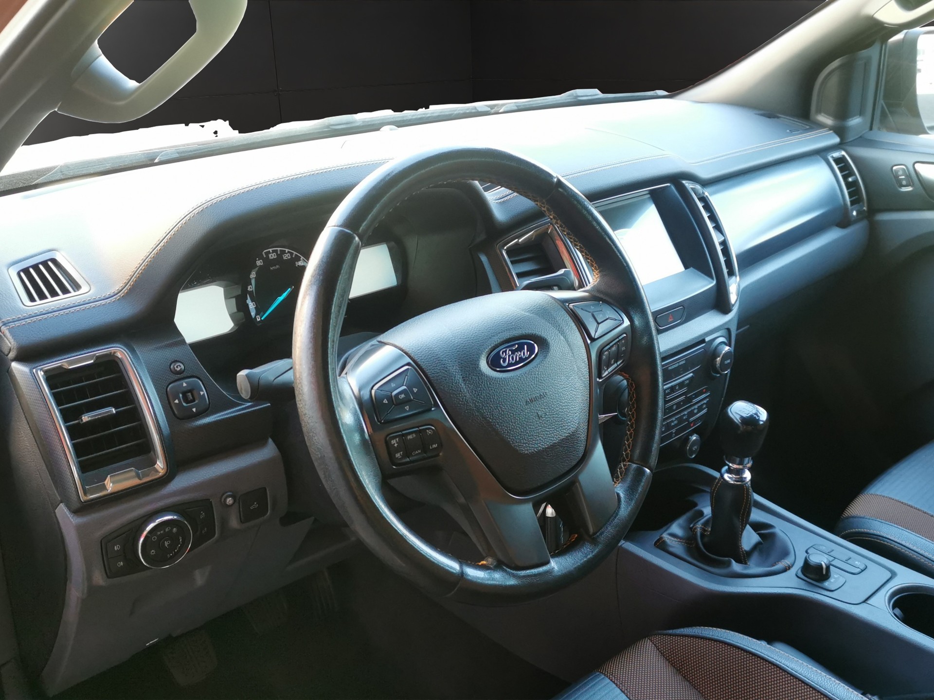 FORD Ranger Wildtrak 2.2 TDCi 4x4-image-9