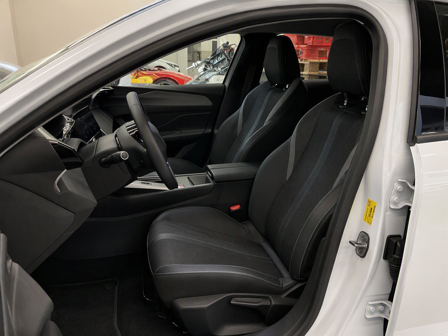 PEUGEOT 308 e SW Sport Allure-image-4
